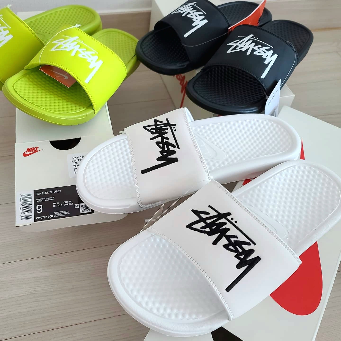 Nike x Stussy Benassi Slide Off Noir, Nike x Stussy Benassi Slide Sail 착용 스타일