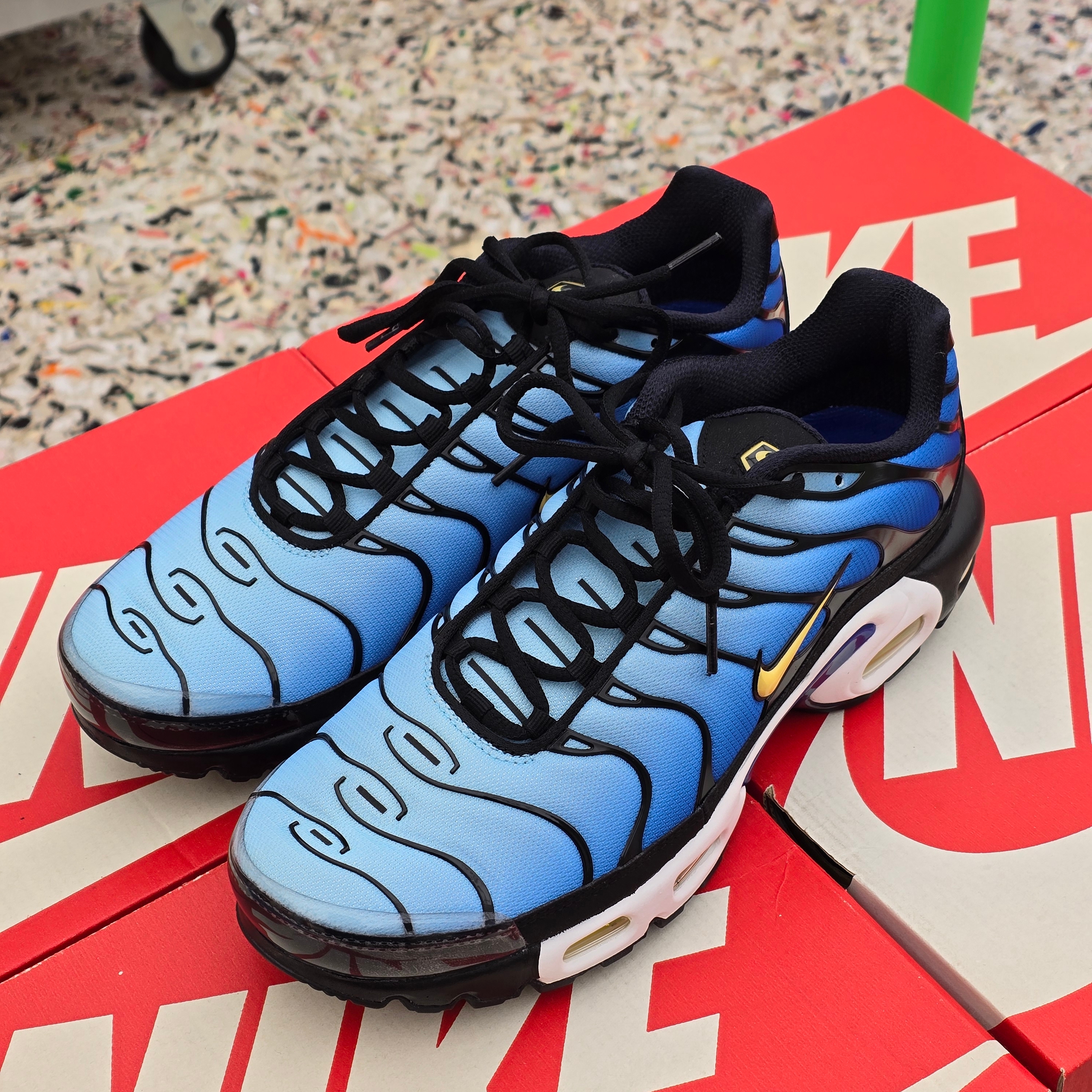 Nike Air Max Plus OG Hyper Blue 2025 착용 스타일