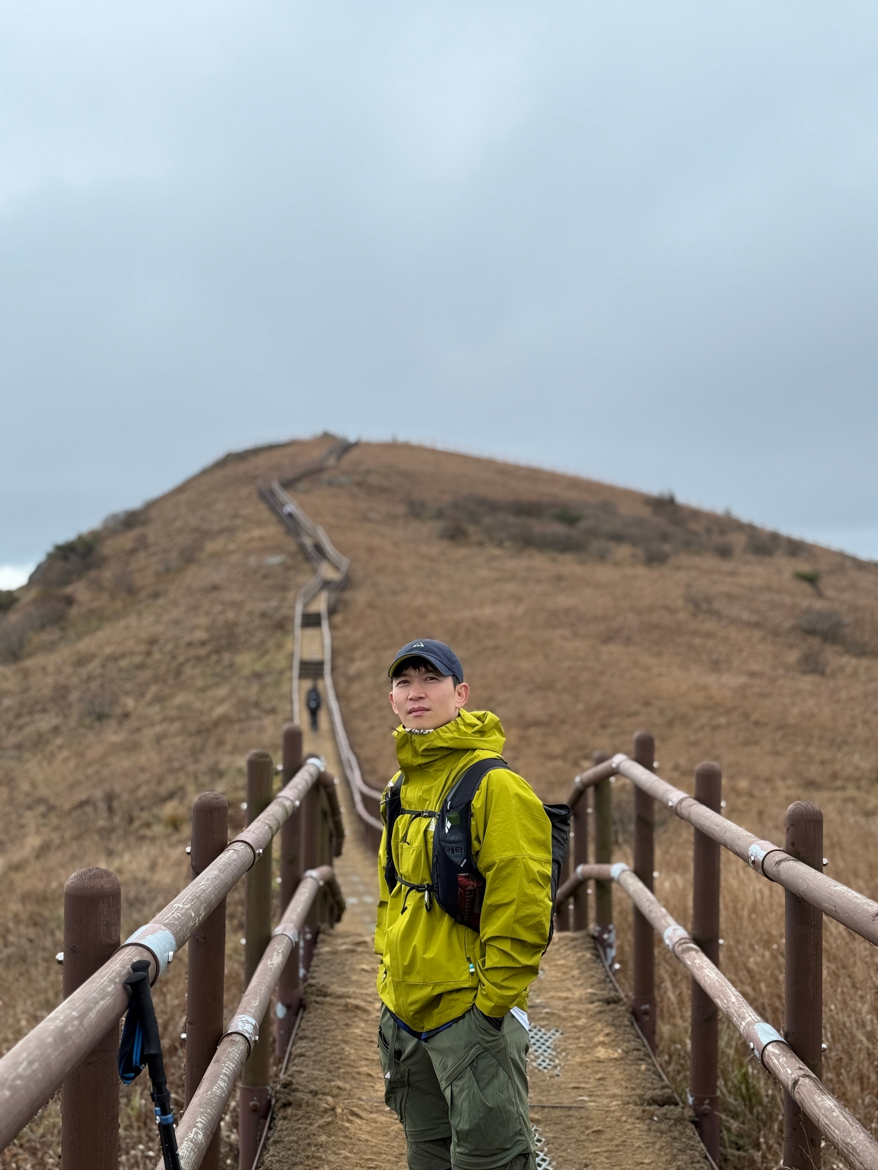 Nike ACG Storm-Fit ADV Cascade Rains Full Zip Jacket Moss - Asia, Nike ACG Heritage 86 Cap Black 착용 스타일 - 2