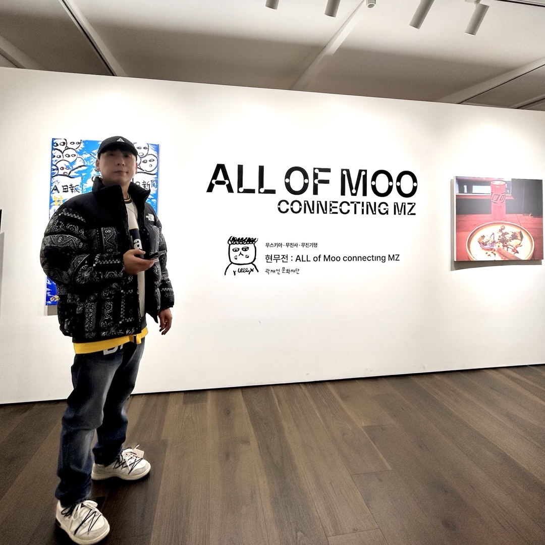 Palace Tri-Ferg Patch Shell 6-Panel Navy - 21FW, Palace Palamat Crew White Navy - 24FW 착용 스타일