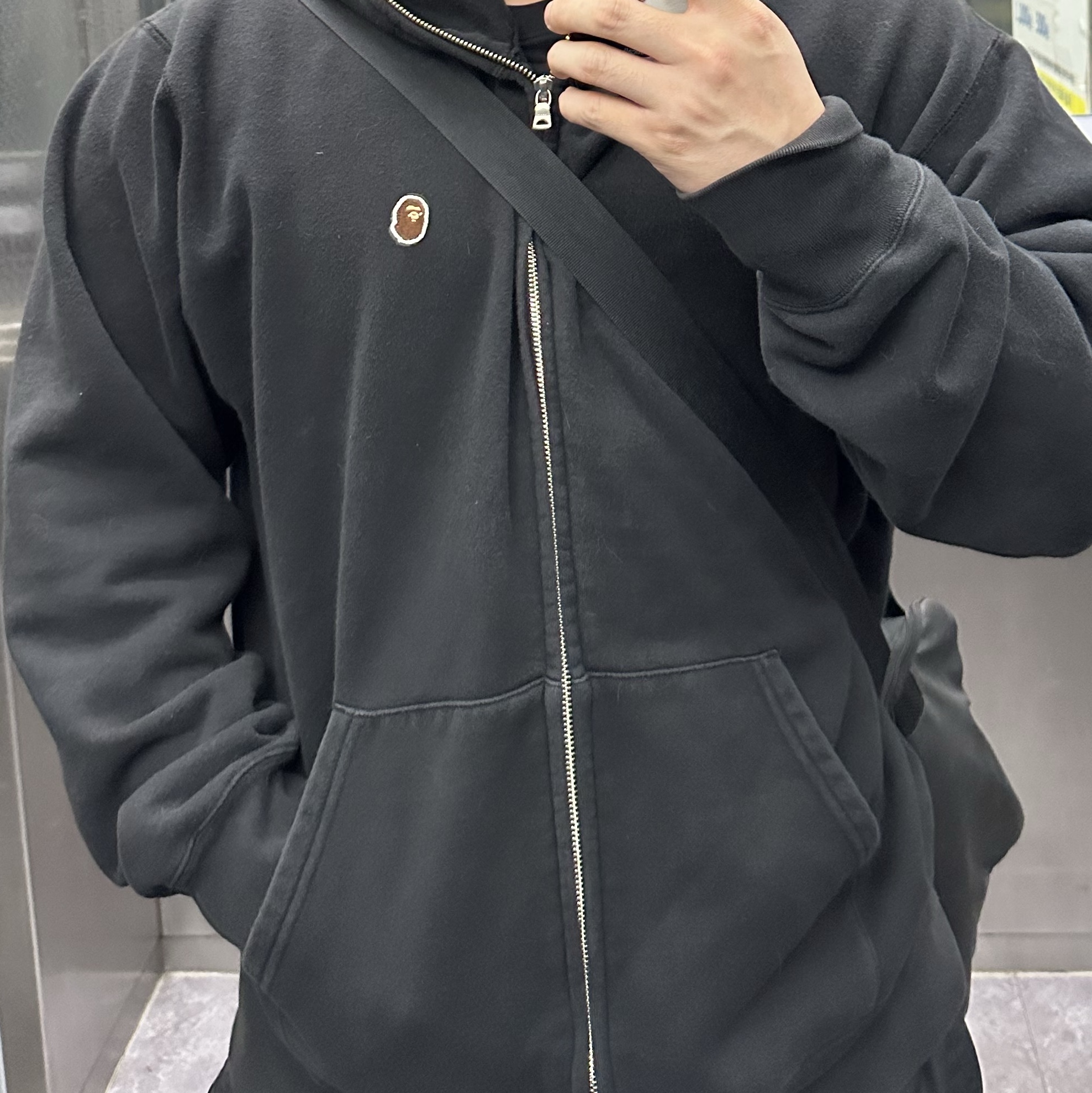 BAPE A Bathing Ape One Point Full Zip Hoodie Black, BAPE Ape Head One Point Relaxed Hooded Jacket Taupe 착용 스타일