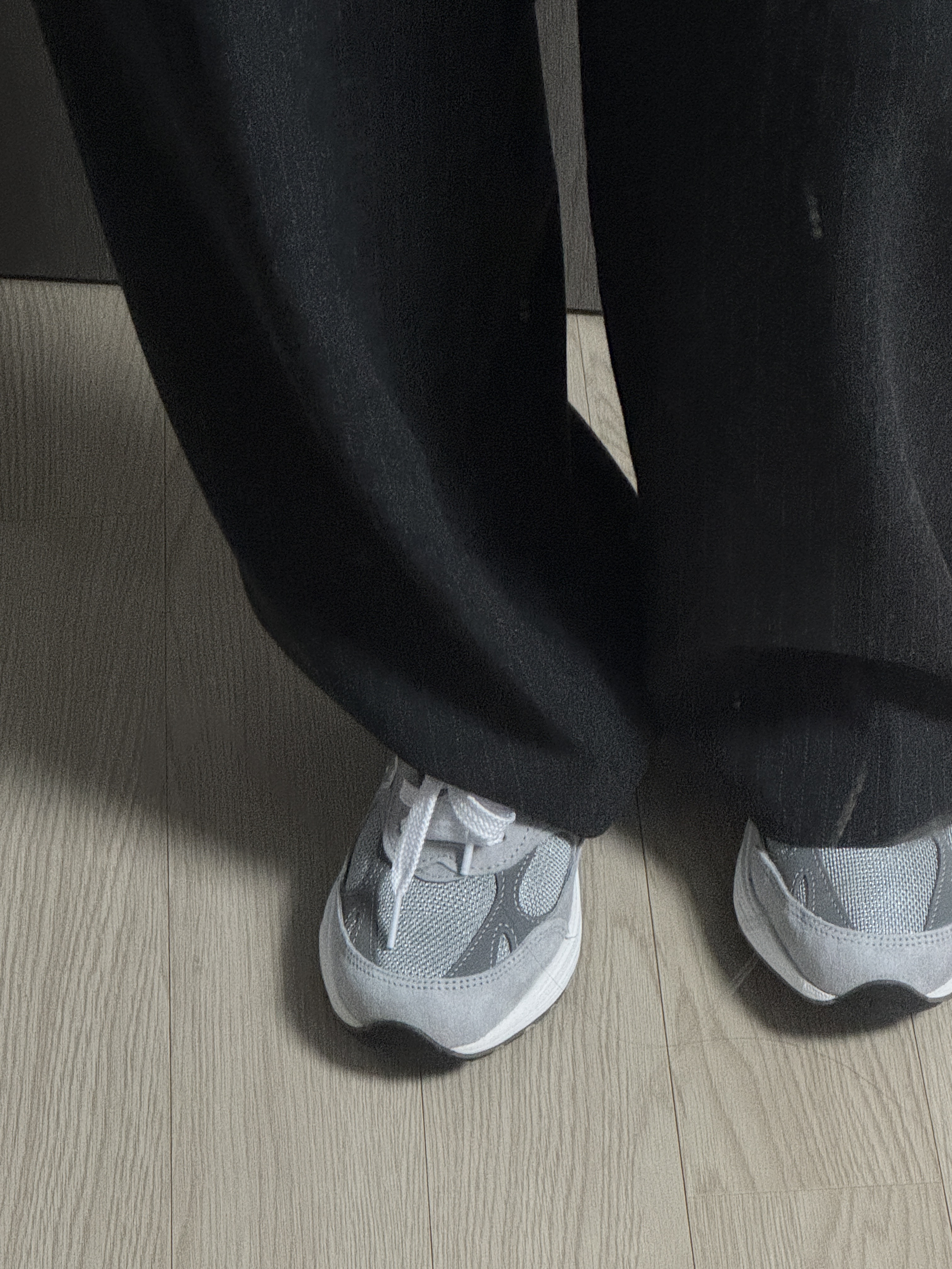 (W) New Balance 993 Made in USA Grey - B Standard 착용 스타일 - 1
