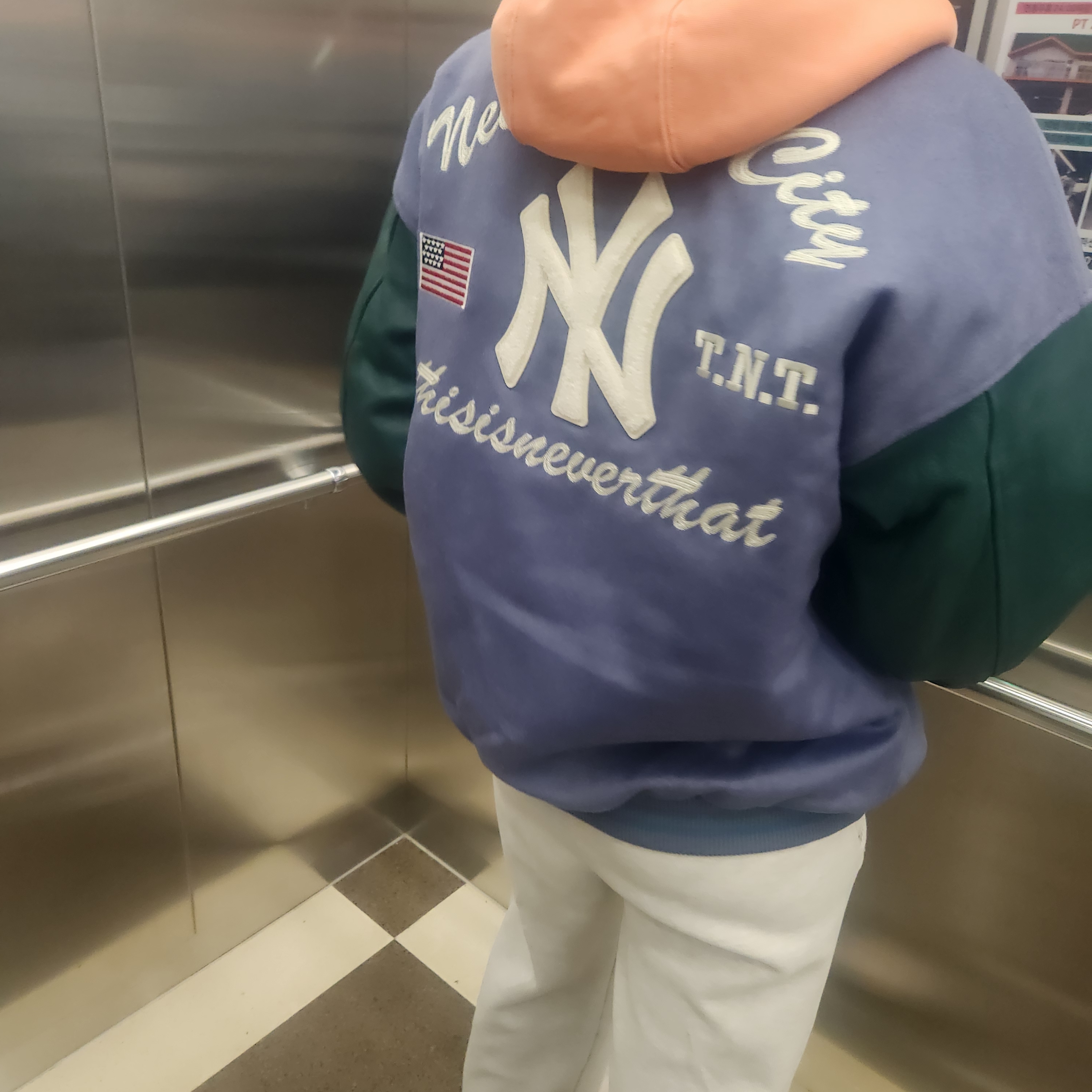 Thisisneverthat x New Era x MLB New York Yankees Varsity Jacket Navy 착용 스타일 - 1