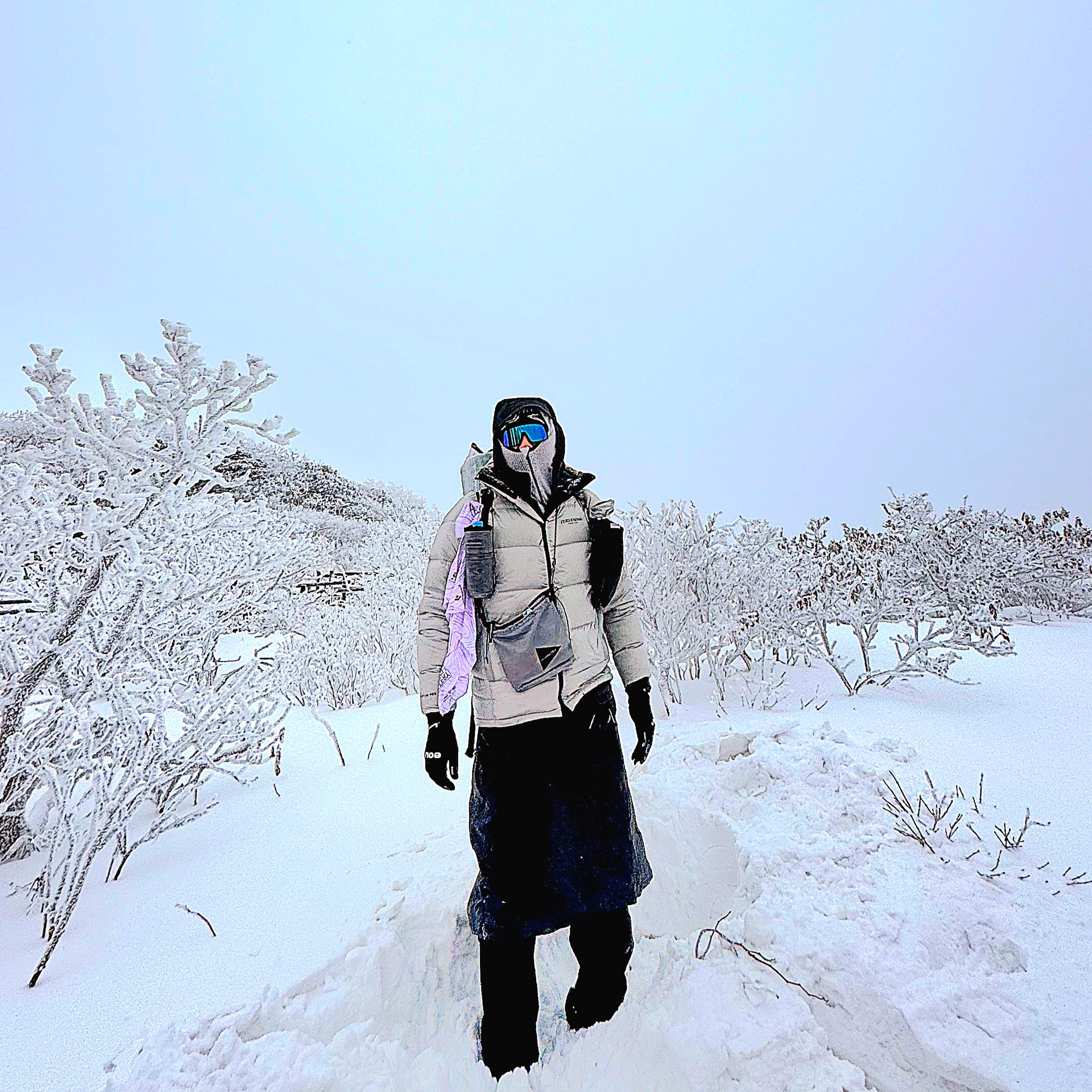 Arc'teryx Bird Head Toque Orca, Arc'teryx Beta LT Jacket Black 착용 스타일 - 1