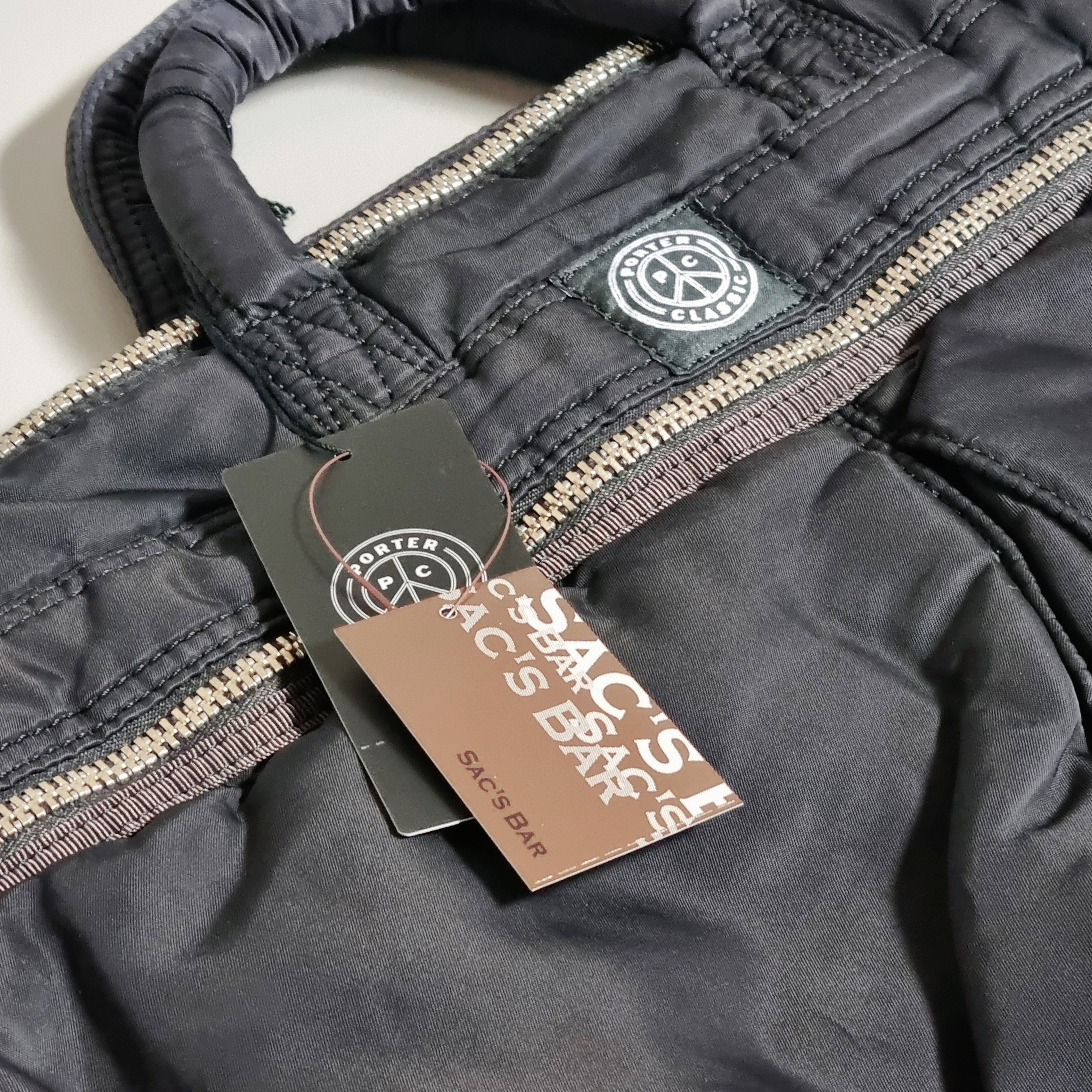 Porter Classic Super Nylon Helmet Case Black 착용 스타일