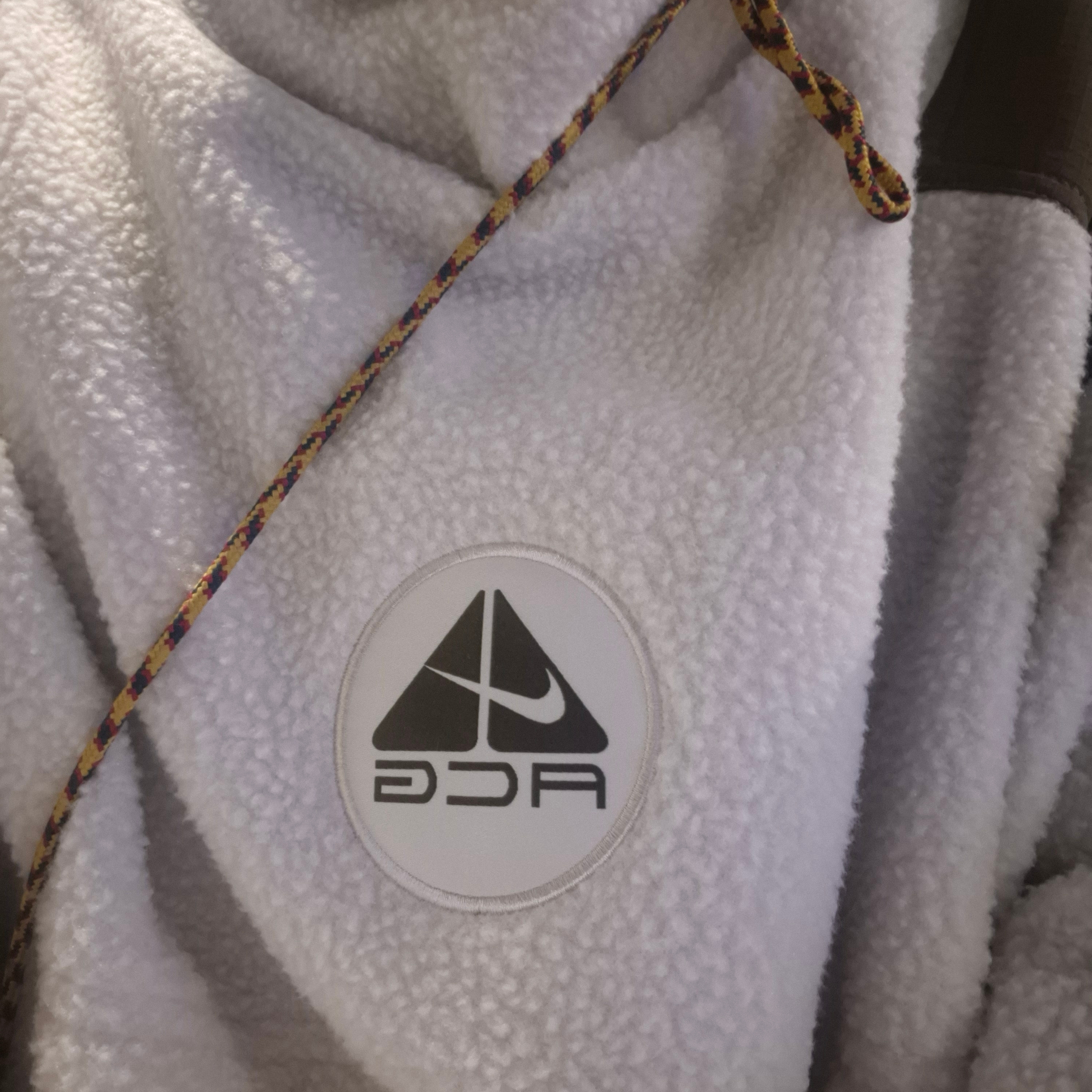 Nike ACG Balaclava Retro Fleece Pullover Light Bone Cargo Khaki - Asia 착용 스타일