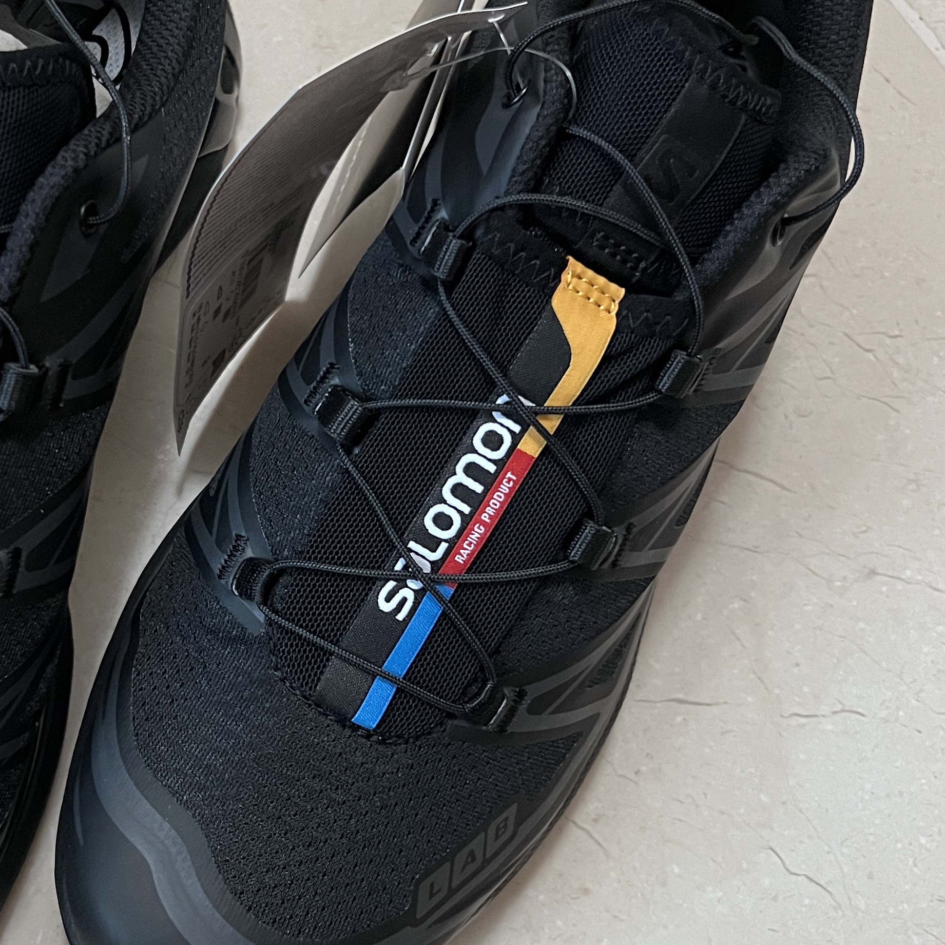 Salomon XT-6 ADV Black 착용 스타일