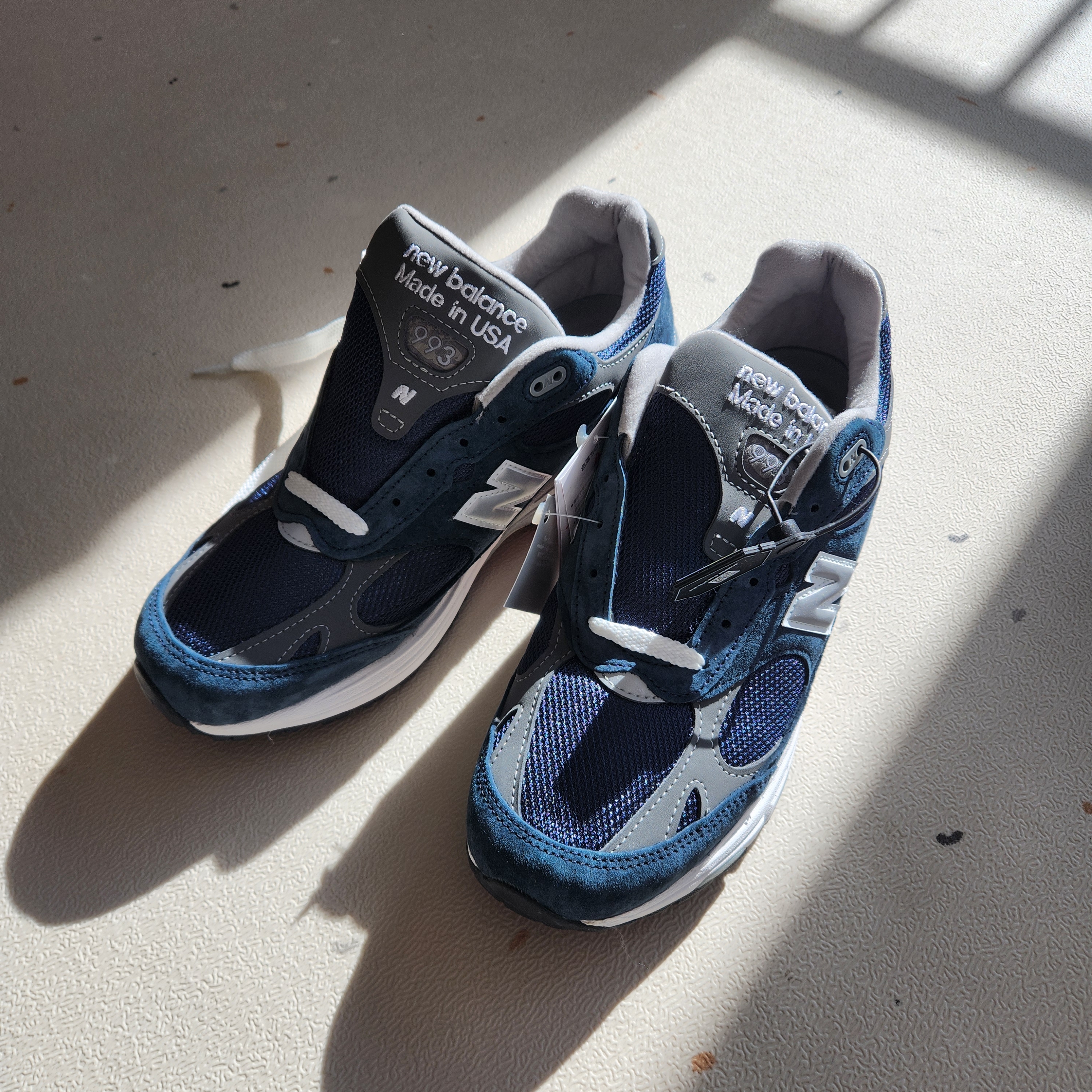 New Balance 993 Made in USA Navy - D Standard 착용 스타일 - 1