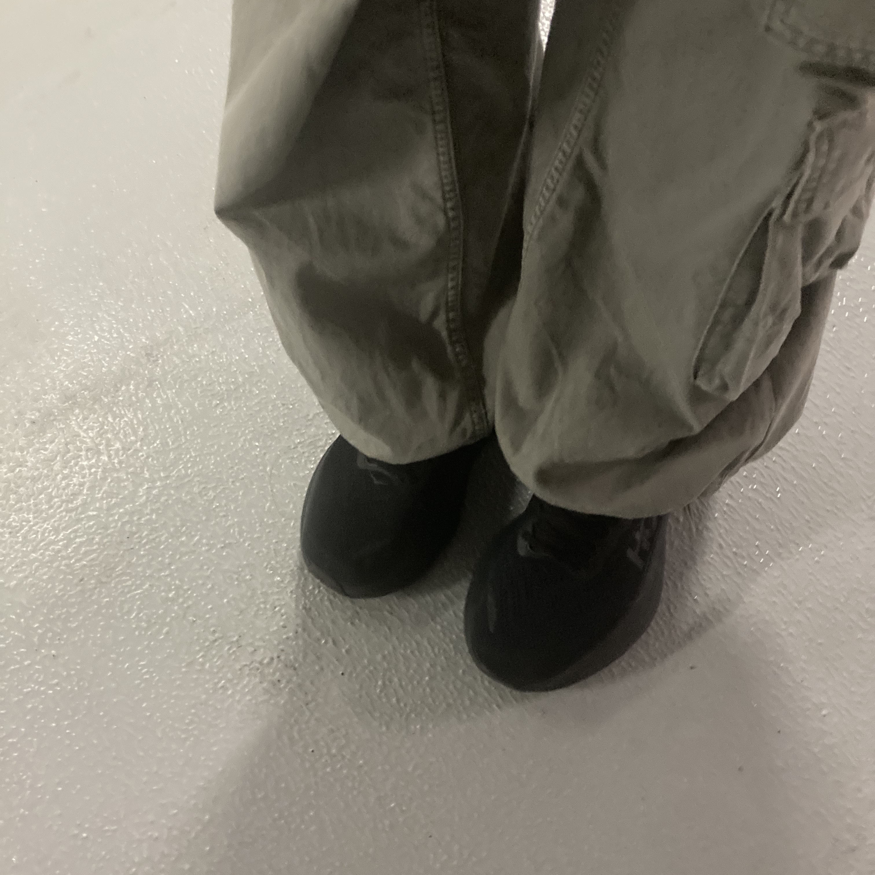 Hoka Bondi 8 Black - Wide 착용 스타일 - 2