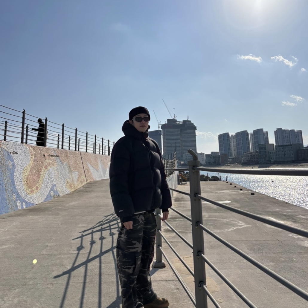 Palace Pertex Matte Balaclava Puffa Black - 23FW, Gentle Monster x Maison Margiela MM106 Black Black 착용 스타일