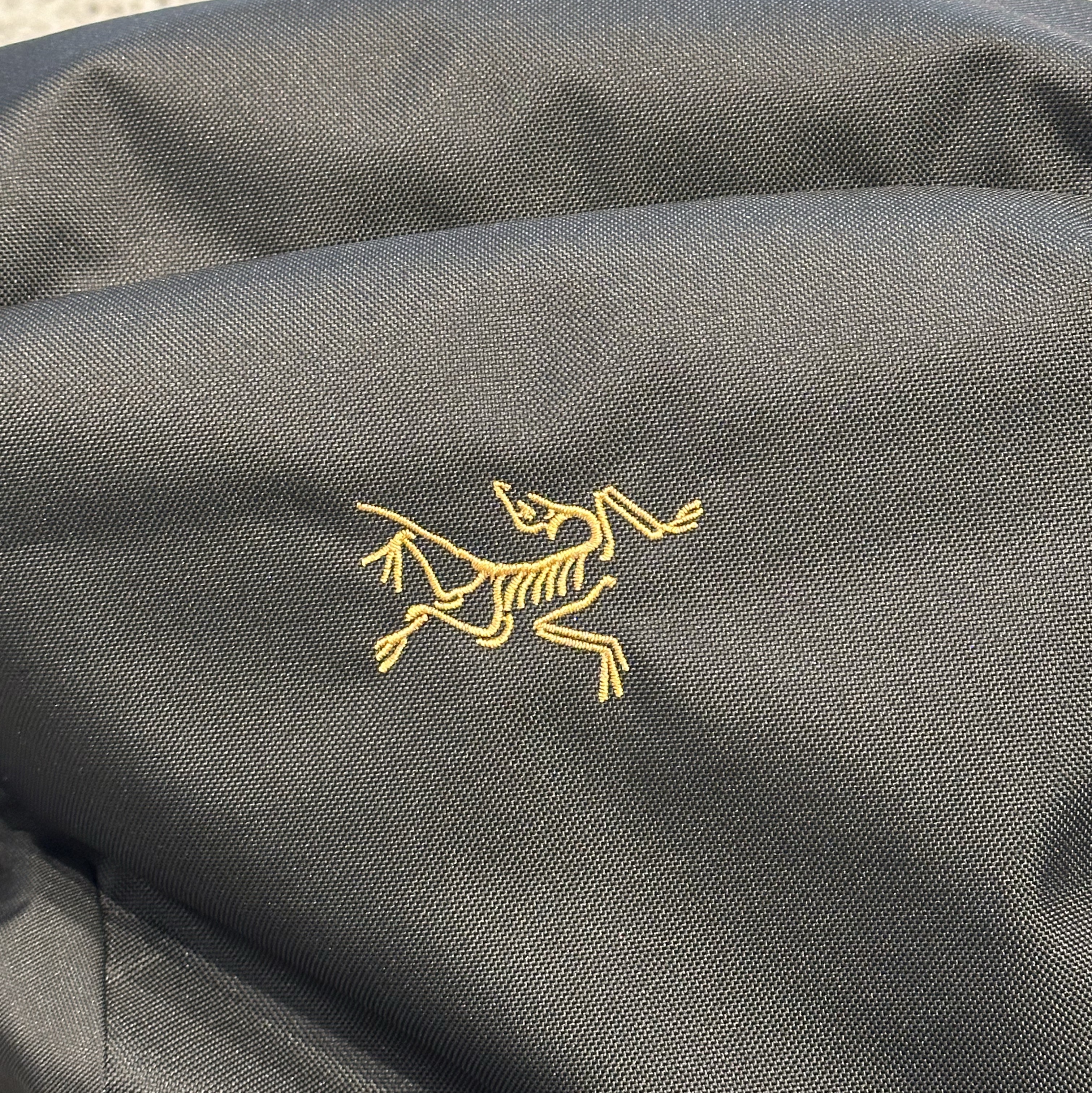 Arc'teryx Mantis 30 Backpack Black 착용 스타일
