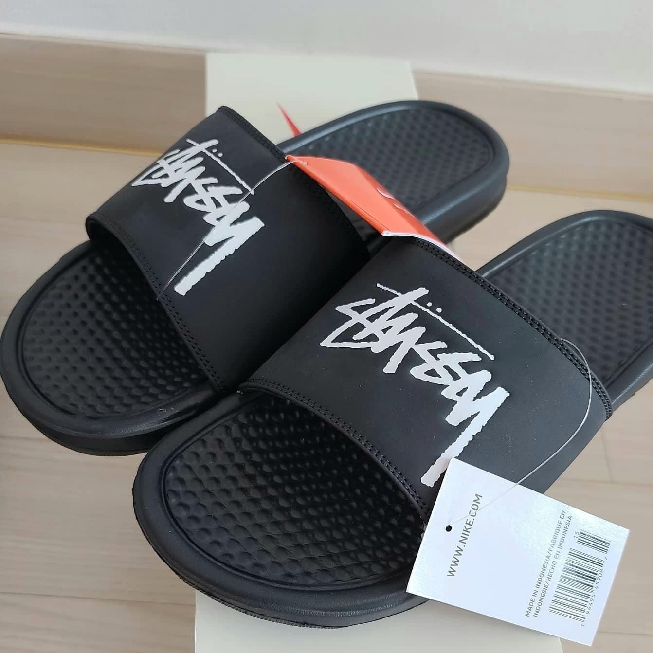 Nike x Stussy Benassi Slide Off Noir 착용 스타일