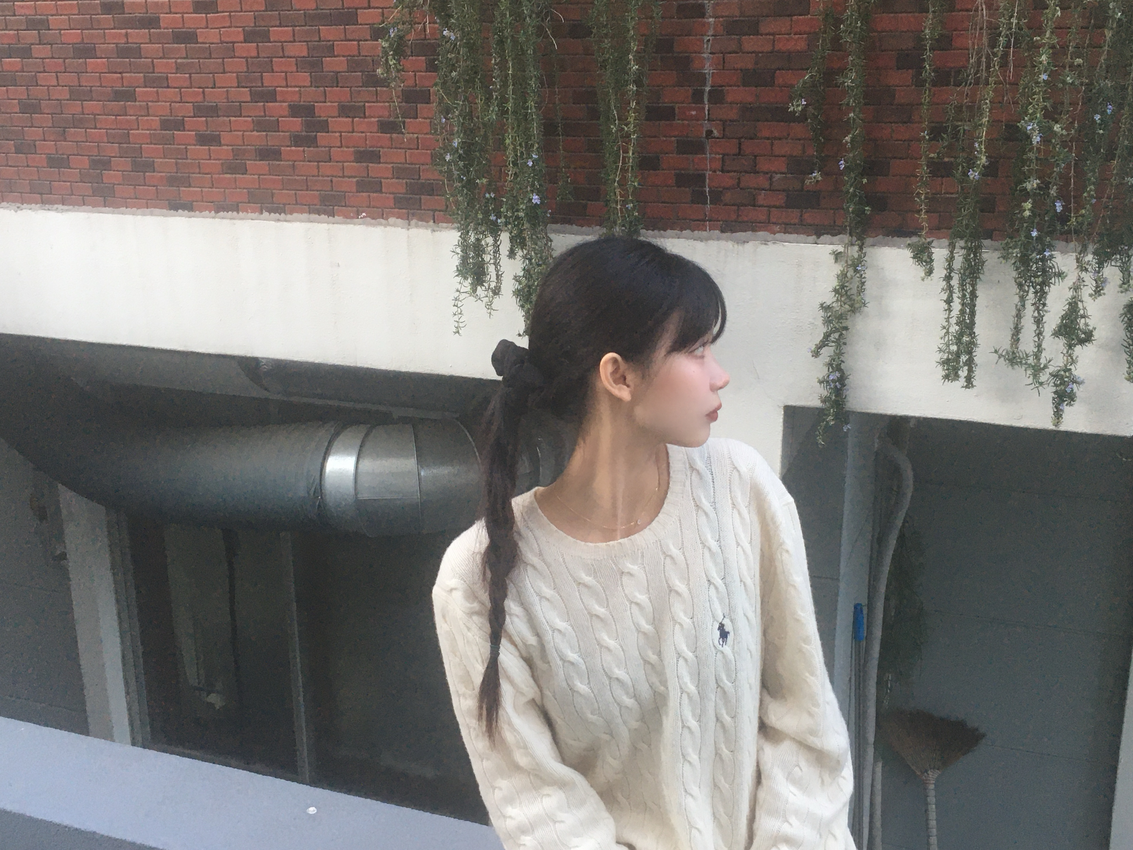 [30%적립] Polo Ralph Lauren Cable Knit Wool Cashmerer Sweater Andover Cream, Prada Nylon Backpack Black 착용 스타일 - 1