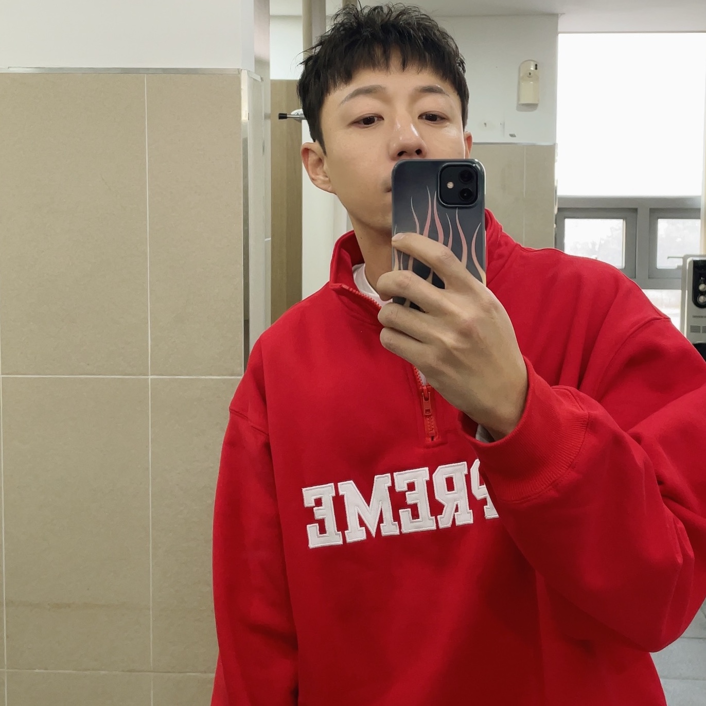Supreme Collegiate Half Zip Pullover Red - 24FW 착용 스타일