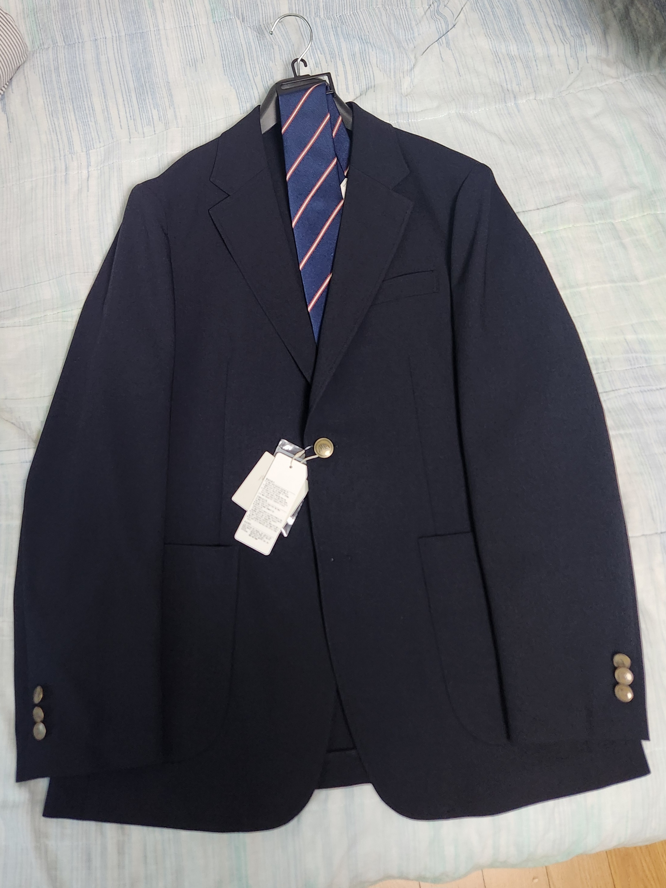 Uniqlo x JW Anderson AirSense Blazer Navy - KR, Uniqlo x JW Anderson Silk Tie Navy 착용 스타일
