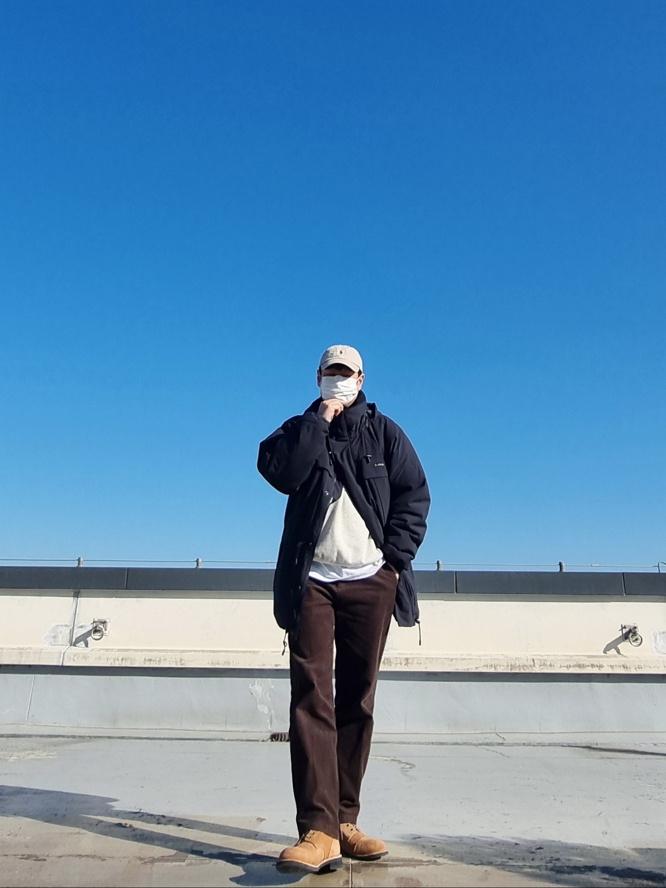 Essentials The Core Collection Crewneck Sweatshirt Light Oatmeal, JOSEPHT WorkBoots Beige 착용 스타일 - 2