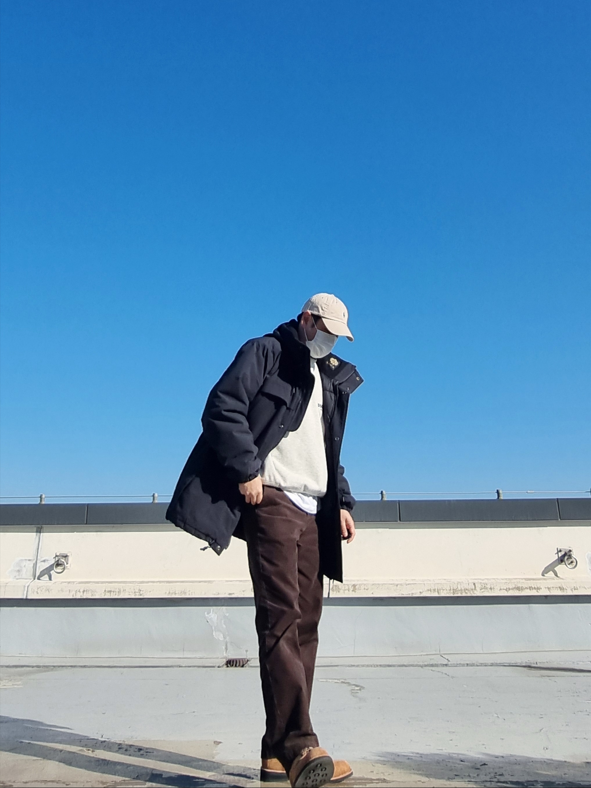 Essentials The Core Collection Crewneck Sweatshirt Light Oatmeal, JOSEPHT WorkBoots Beige 착용 스타일 - 4