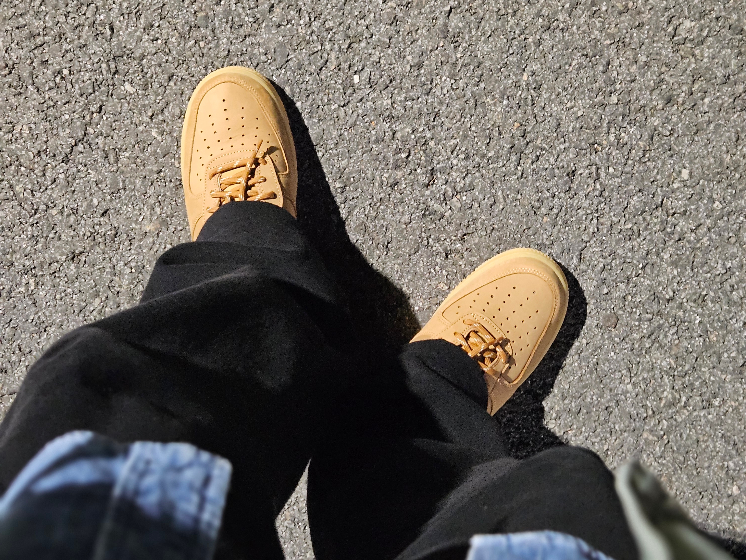 Nike Air Force 1 '07 WB Flax 착용 스타일 - 1