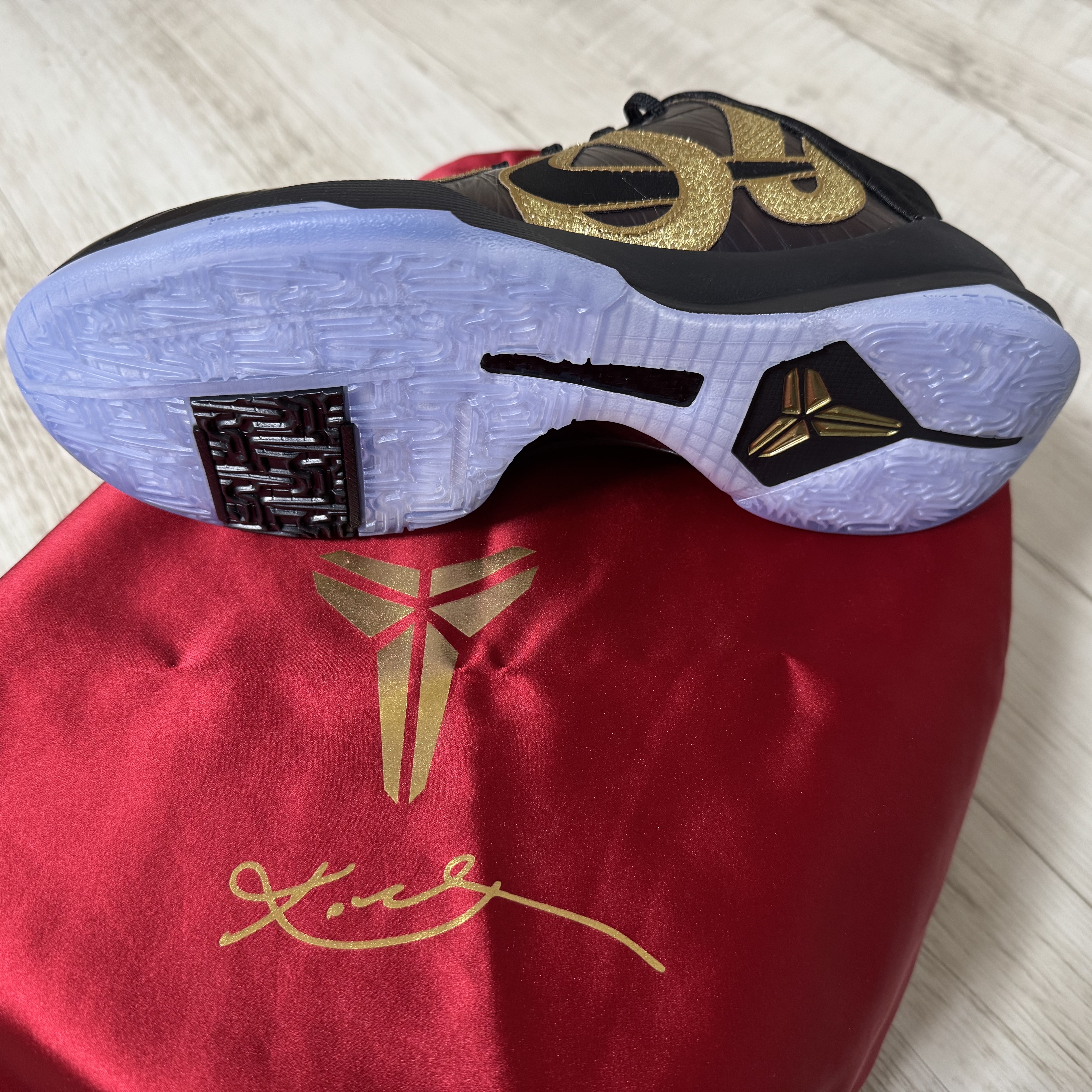 Nike Kobe 5 Protro Year of the Mamba Eggplant 착용 스타일 - 2