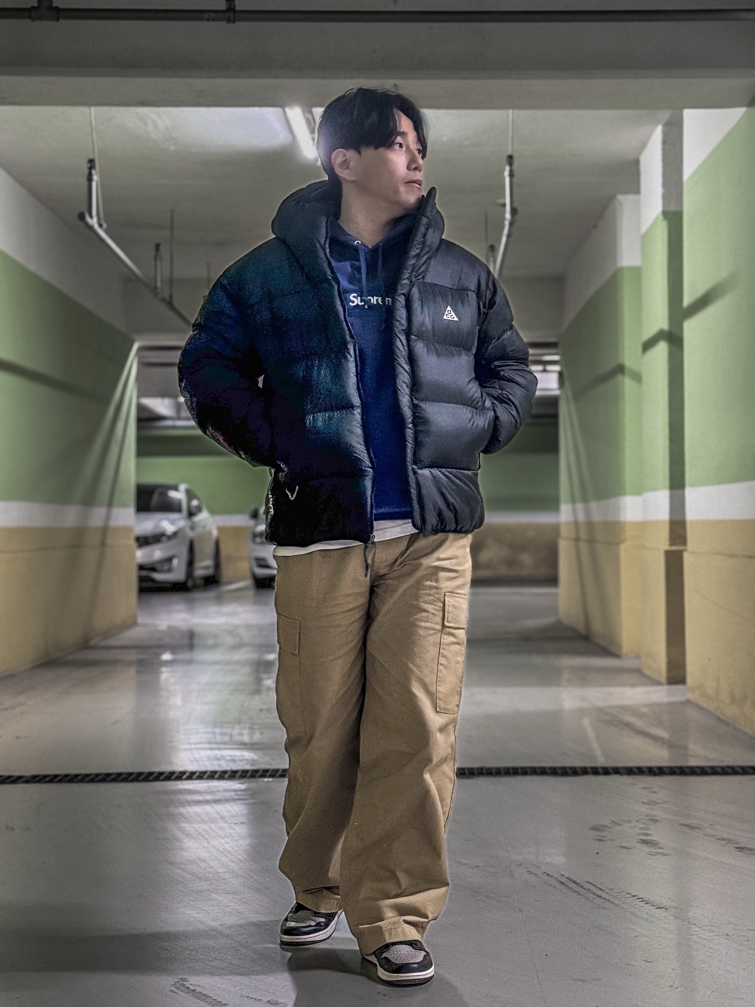 Nike ACG Therma-Fit ADV Lunar Lake Puffer Jacket Black - Asia, Supreme Box Logo Hooded Sweatshirt Washed Navy - 21FW 착용 스타일