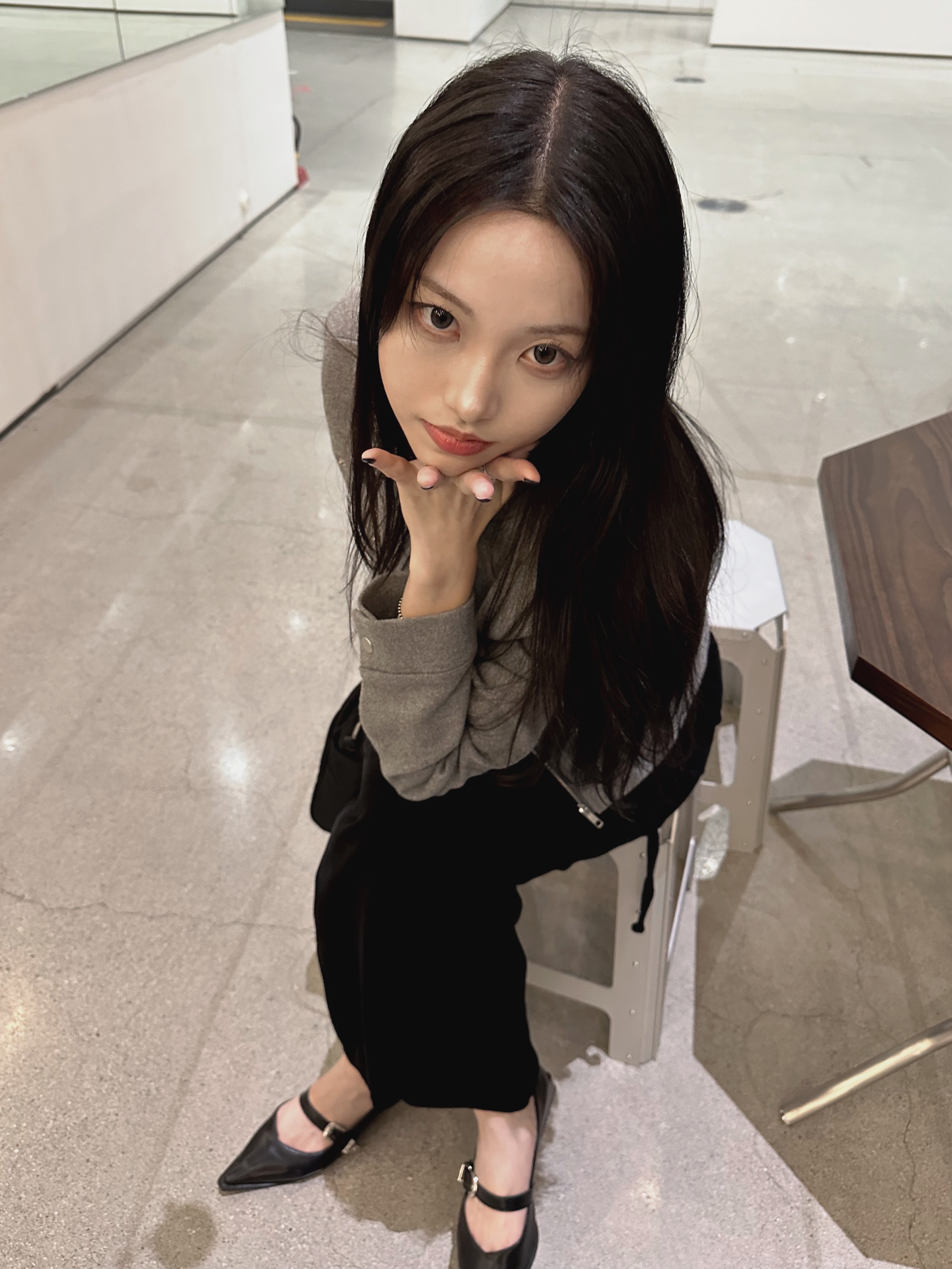 Prada Pocono Nylon Quilted Chain Shoulder Bag Black, Gucci Trademark Ring With Heart Pendant Silver 착용 스타일 - 4