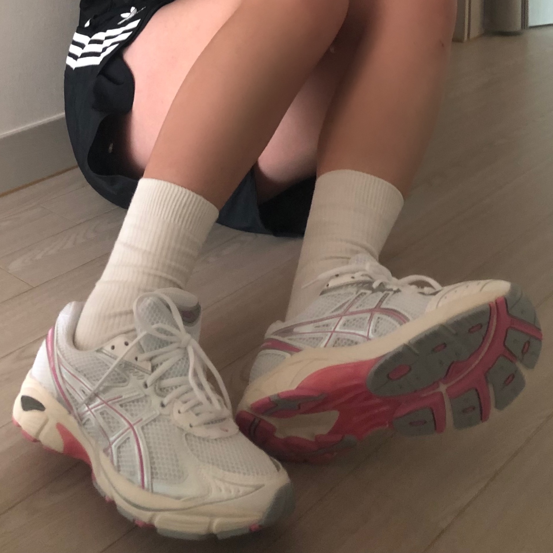 Asics GT-2160 White Sweet Pink 착용 스타일 - 3