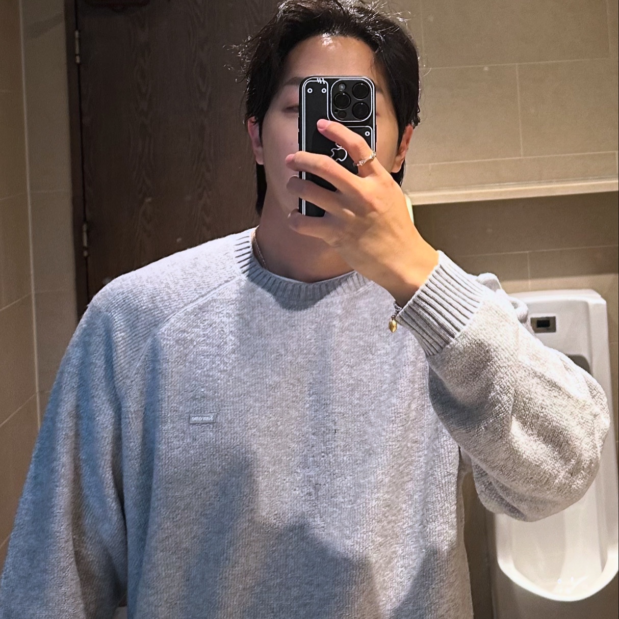 Supreme Terry Small Box Sweater Heather Grey - 24FW 착용 스타일
