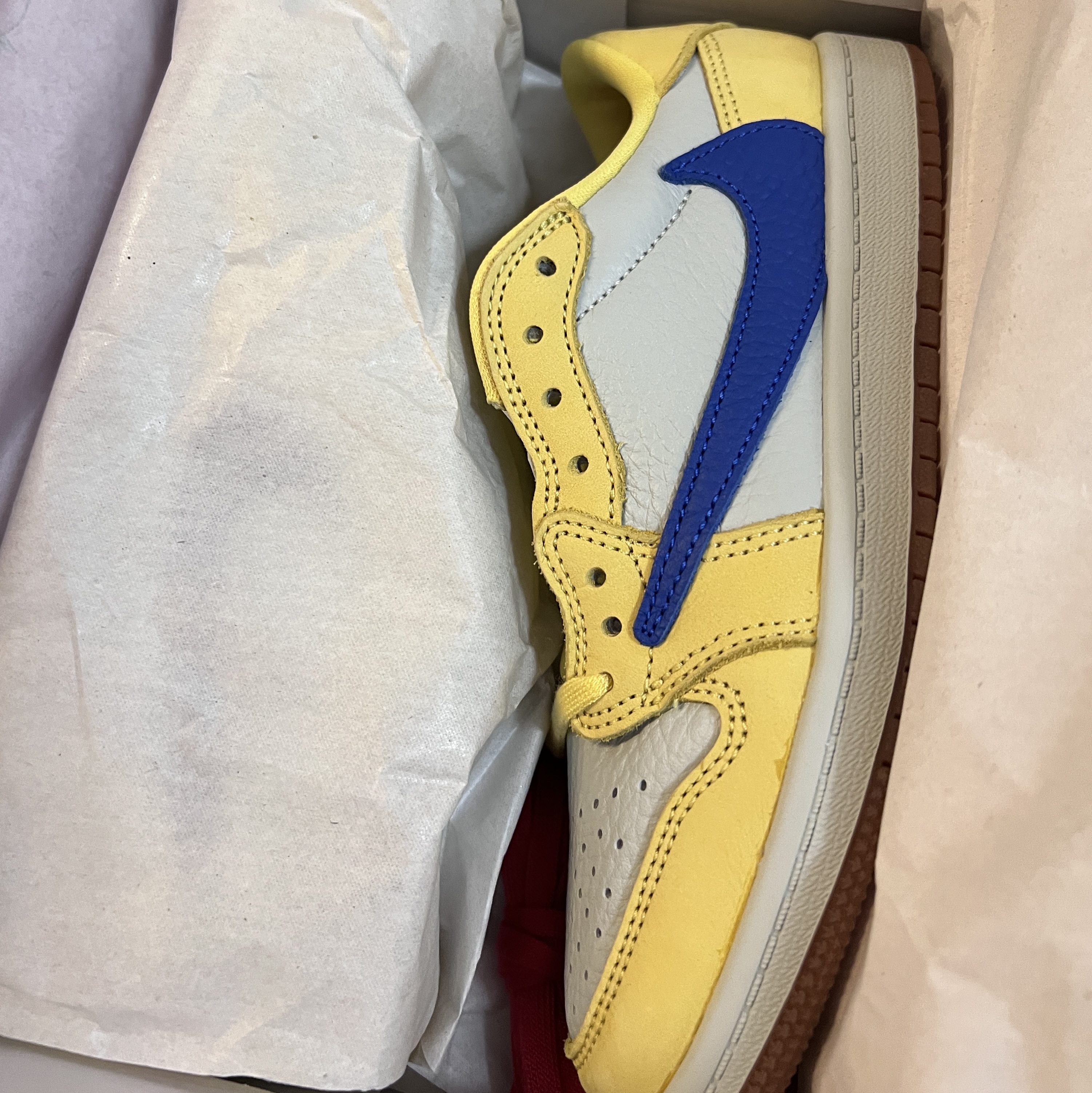 (PS) Jordan 1 x Travis Scott Retro Low OG SP Canary 착용 스타일