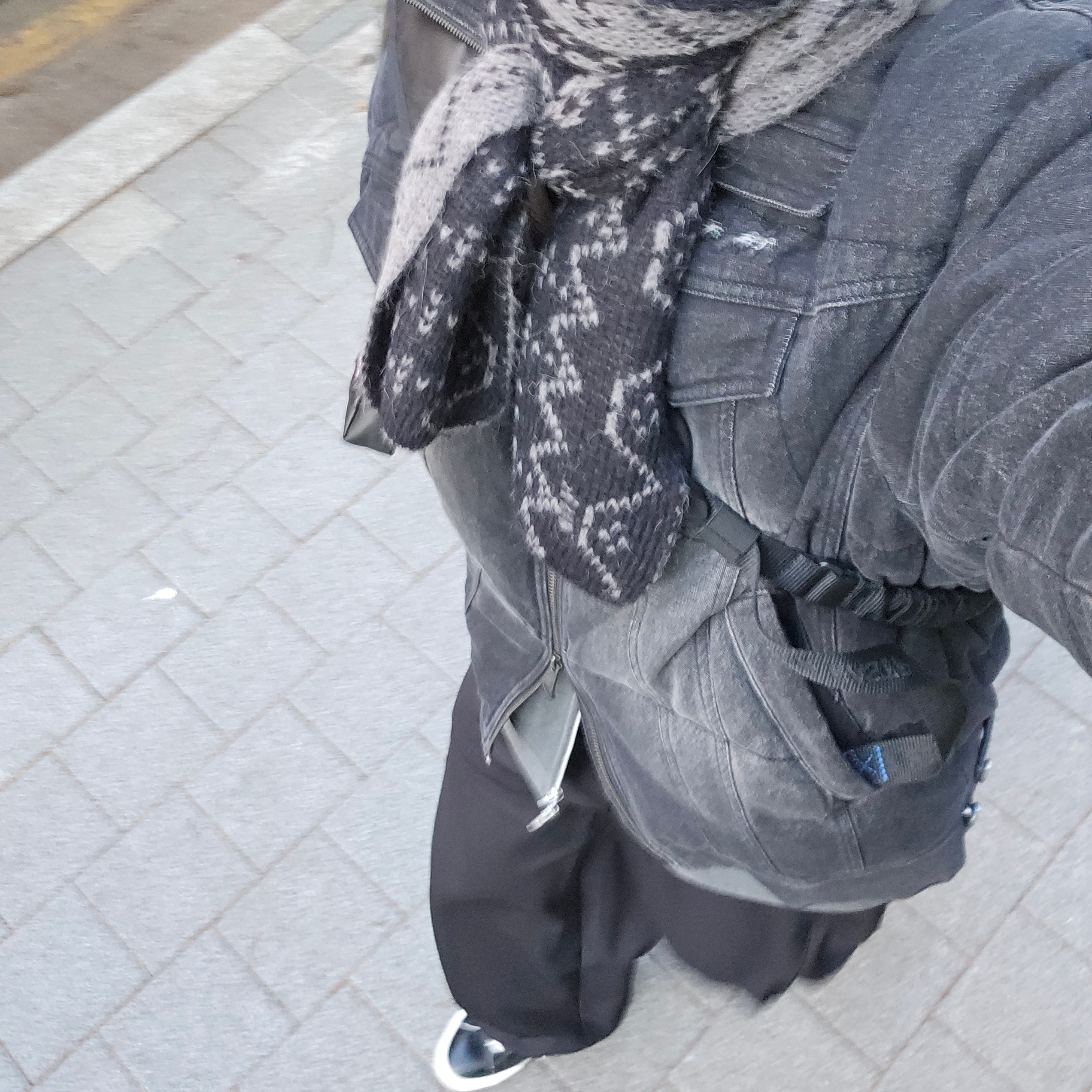 Ader Error Nox Puffer Jacket Noir, Polyteru Ethnic Pattern Muffler (Nordic) Black 착용 스타일 - 1