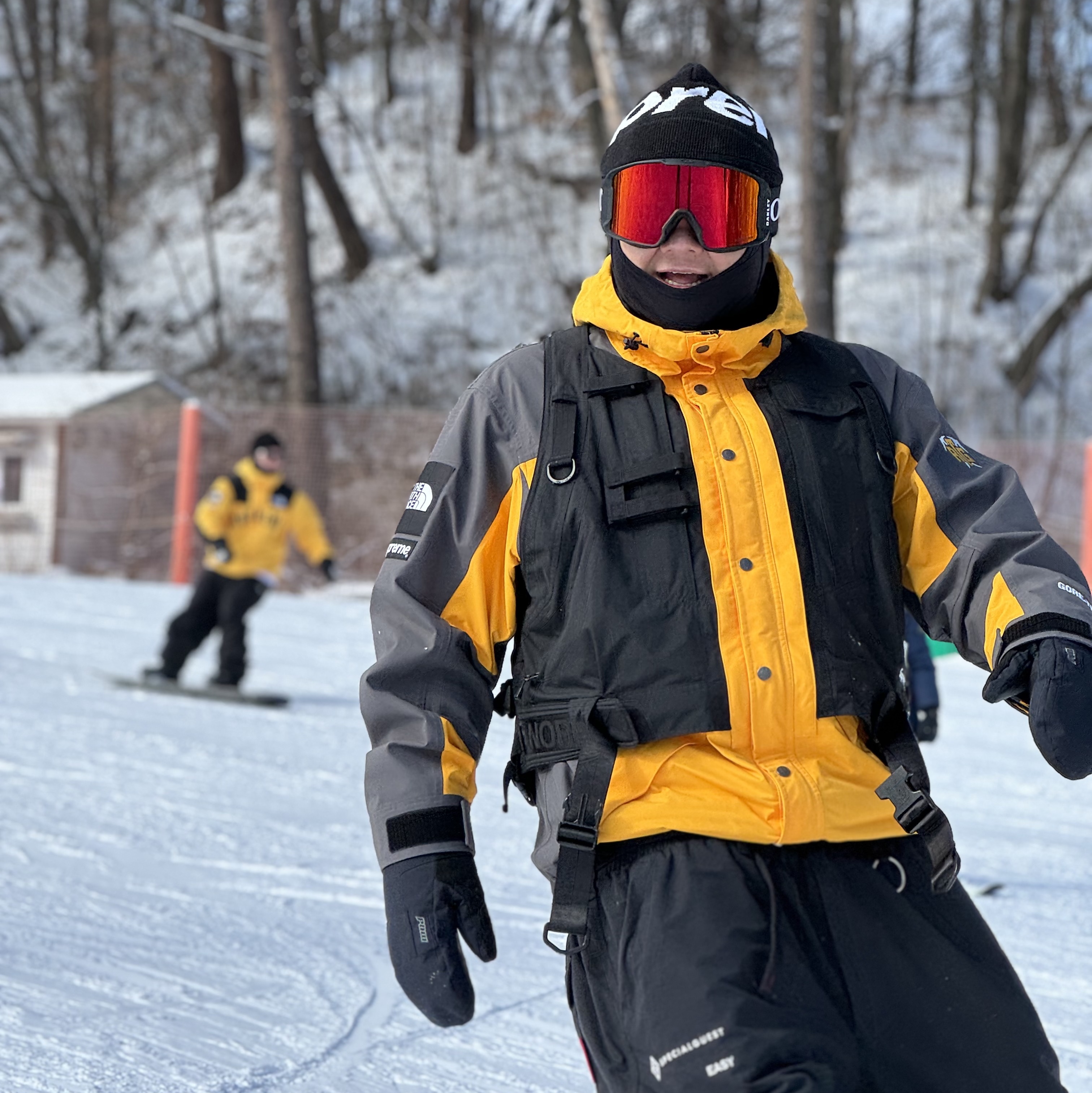Supreme x The North Face RTG Jacket + Vest Gold - 20SS, Supreme Big Logo Beanie Black 착용 스타일