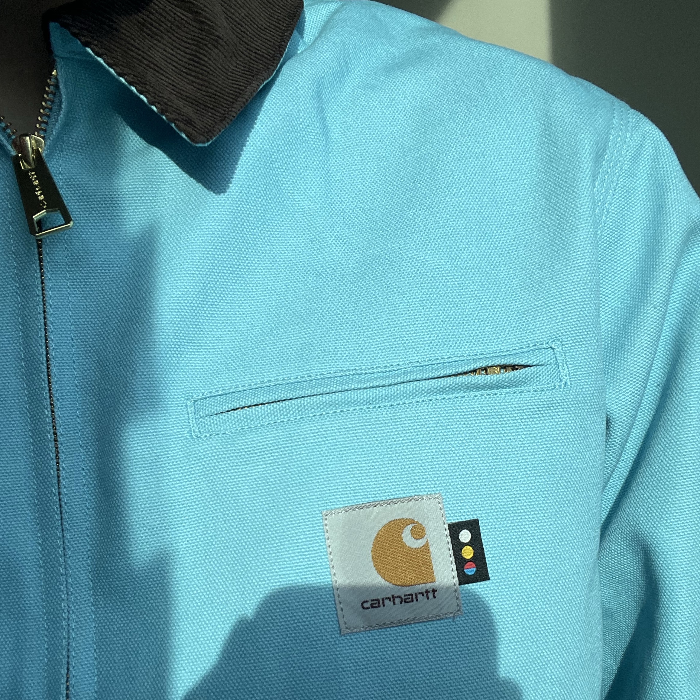 Carhartt WIP x IAB Studio OG Detroit Jacket Milky Blue 착용 스타일