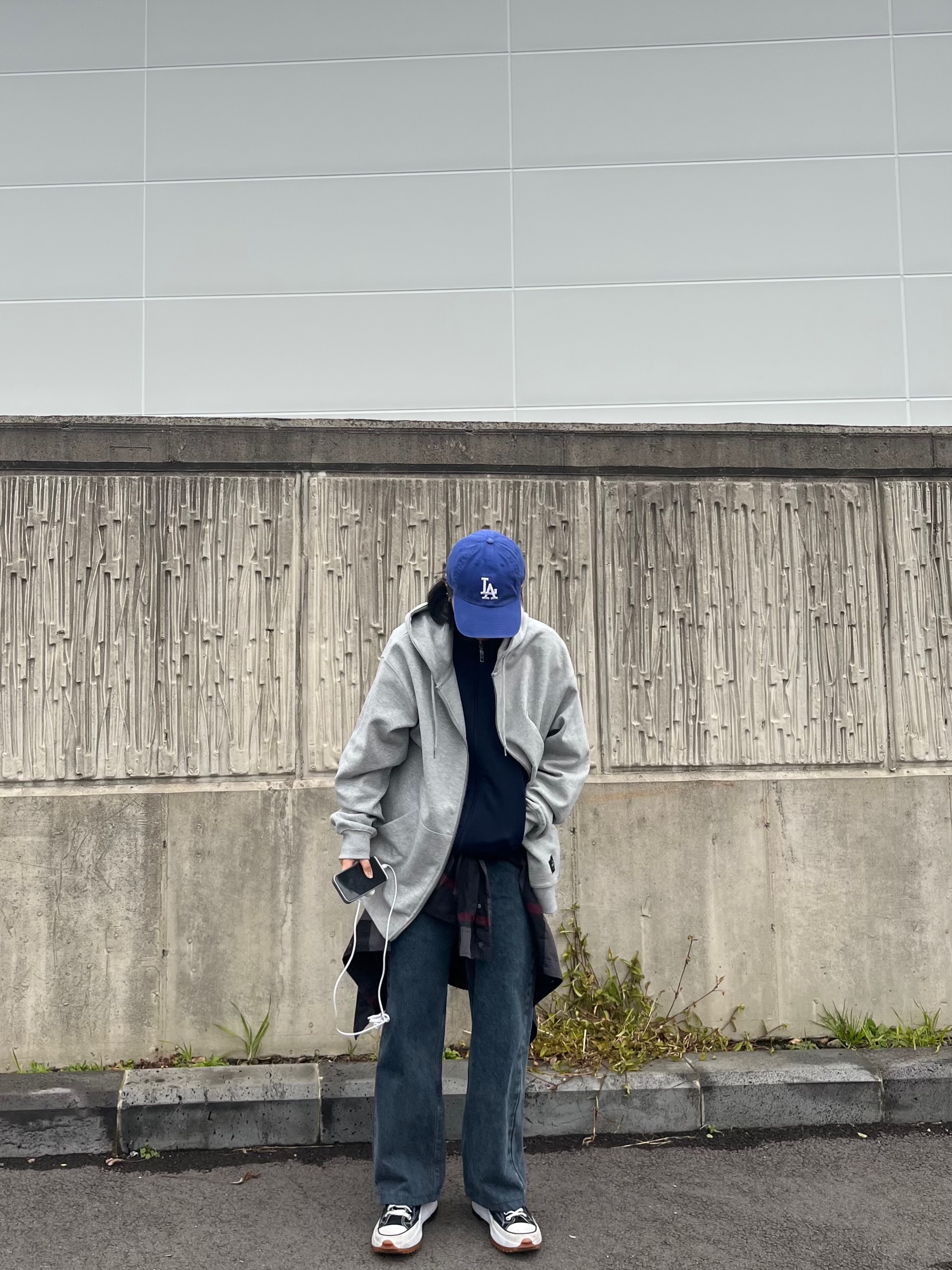 Converse Run Star Hike Hi Black White Gum, Adidas Adicolor Classic Firebird Track Top Night Indigo - KR Sizing 착용 스타일 - 8