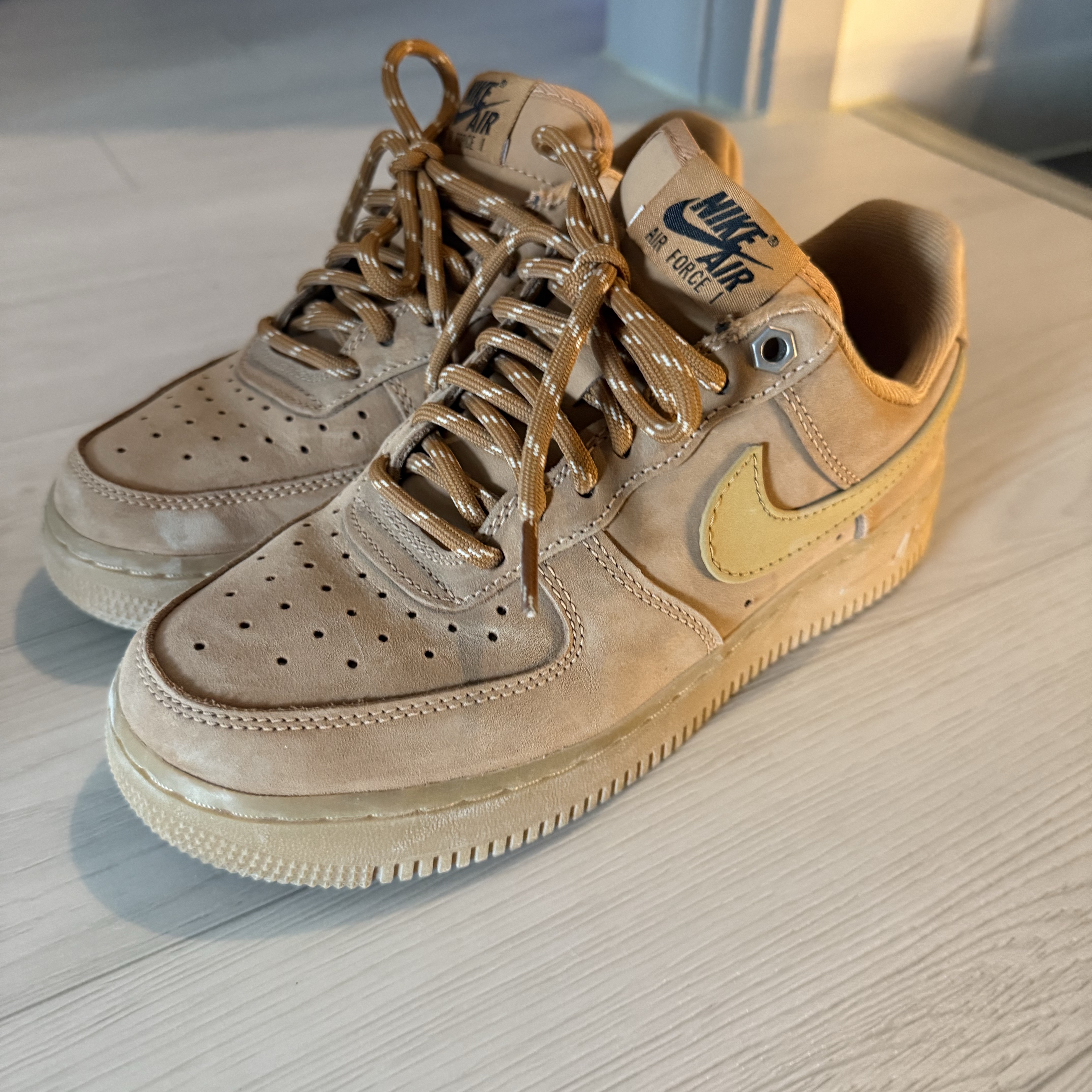 (W) Nike Air Force 1 '07 WB Flax Wheat 착용 스타일