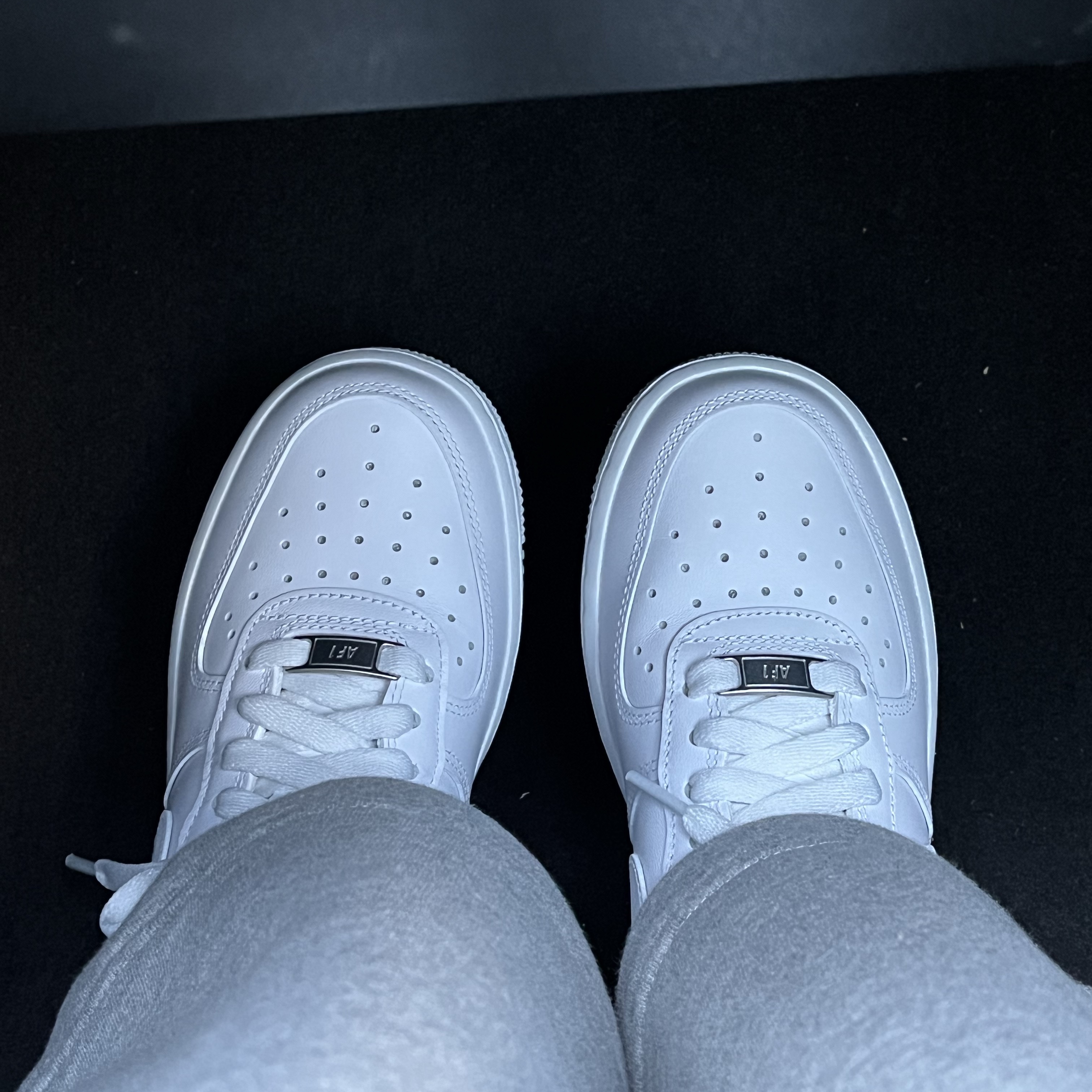 (W) Nike Air Force 1 '07 Low White 착용 스타일