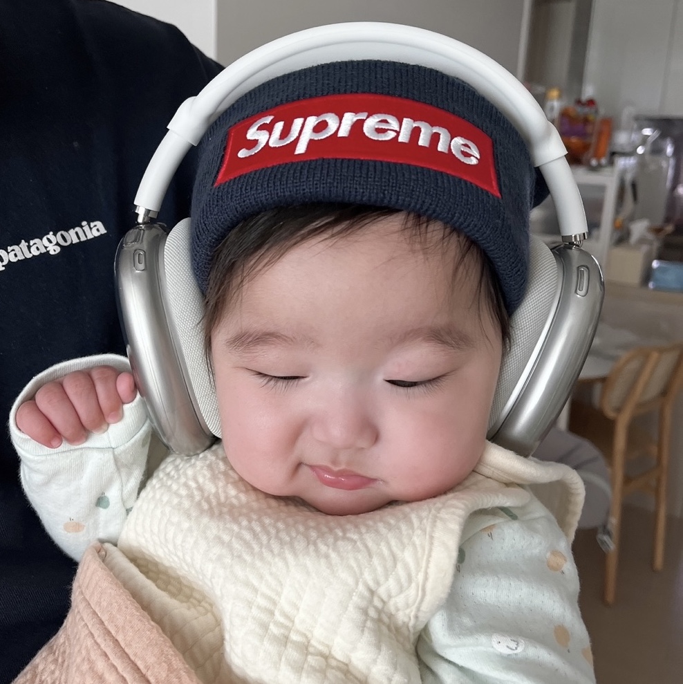 Supreme New Era Box Logo Beanie Navy - 24FW 착용 스타일