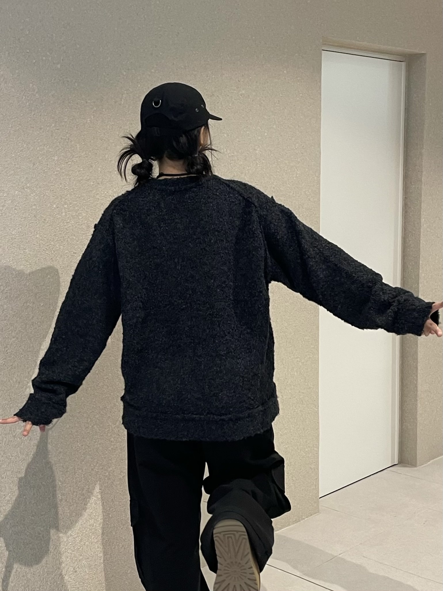 Supreme Waxed Cotton Camp Cap Black - 23FW, (W) UGG Classic Ultra Mini Platform Boots Chestnut 착용 스타일 - 4
