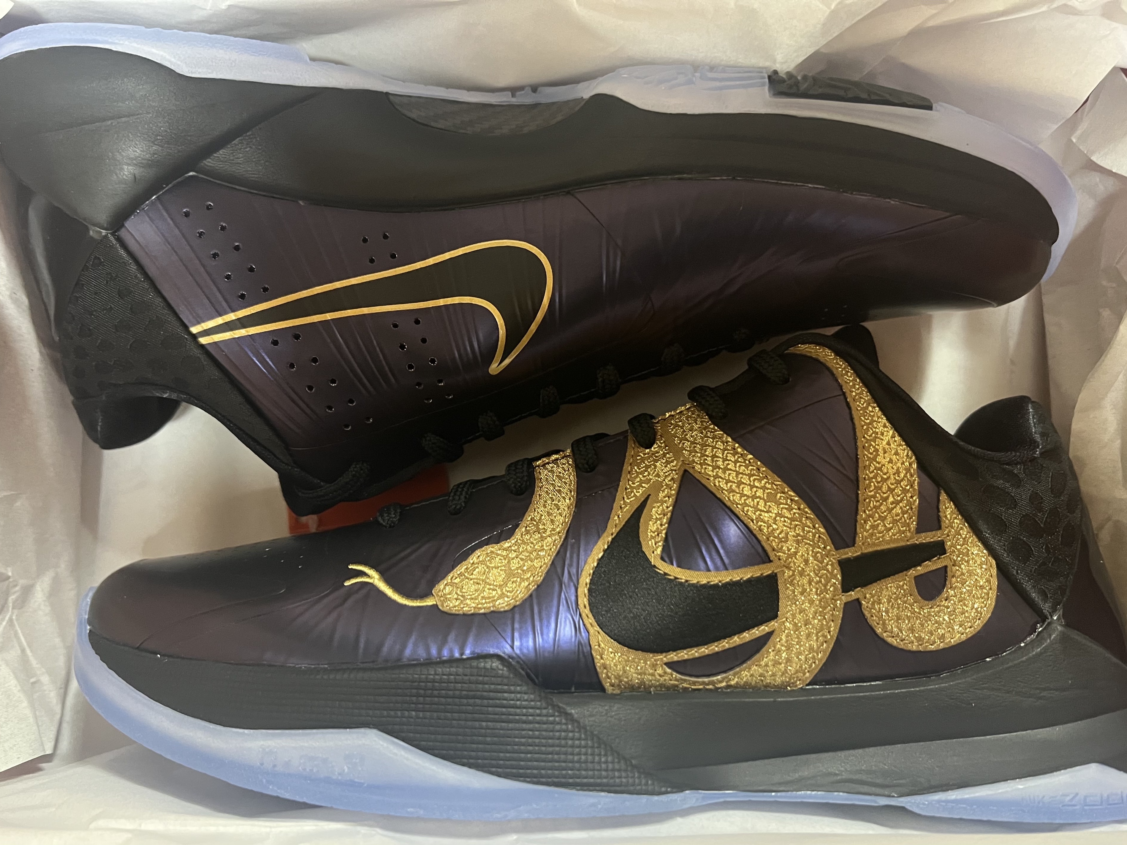 Nike Kobe 5 Protro Year of the Mamba Eggplant 착용 스타일