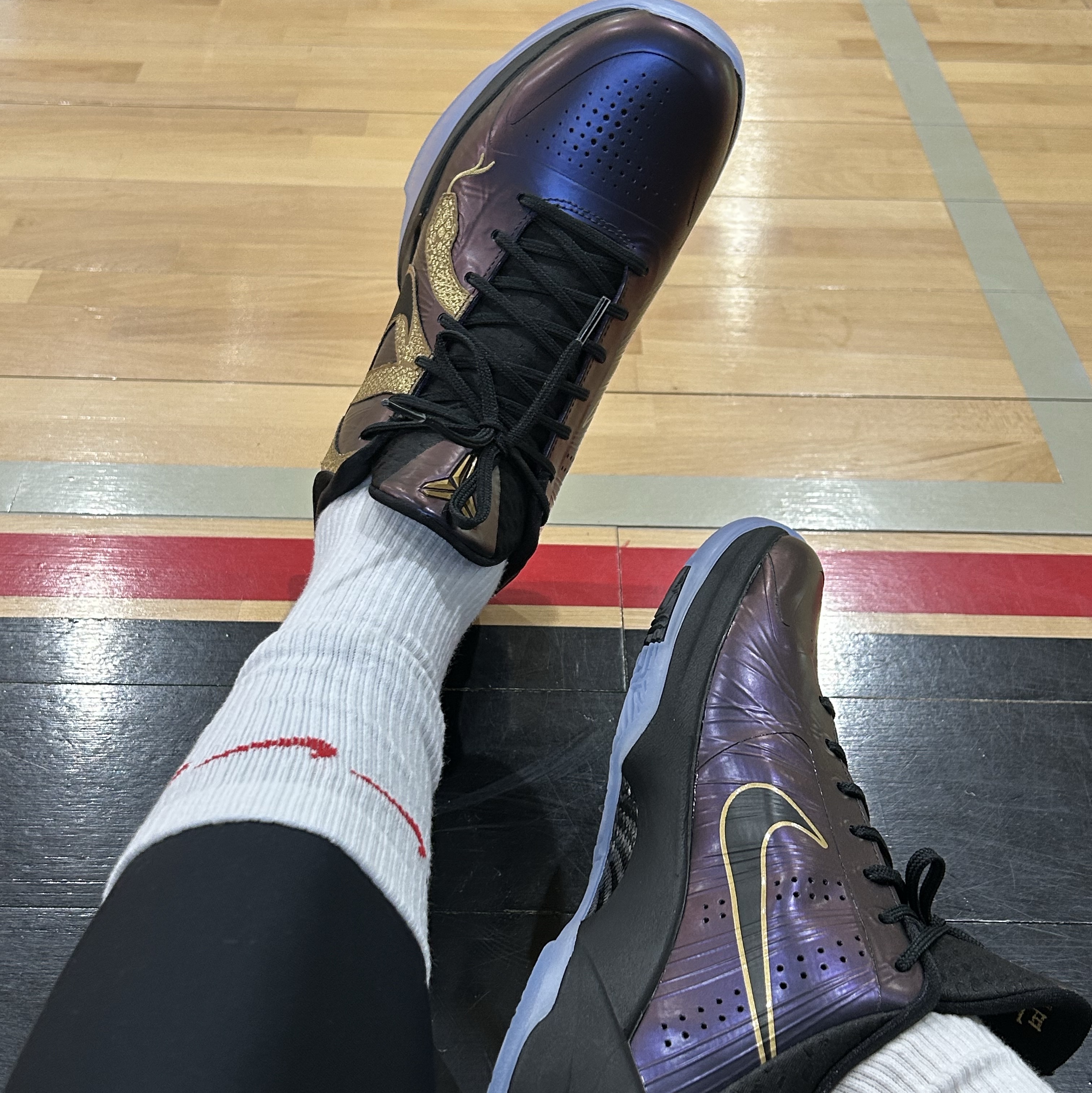 Nike Kobe 5 Protro Year of the Mamba Eggplant 착용 스타일 - 2