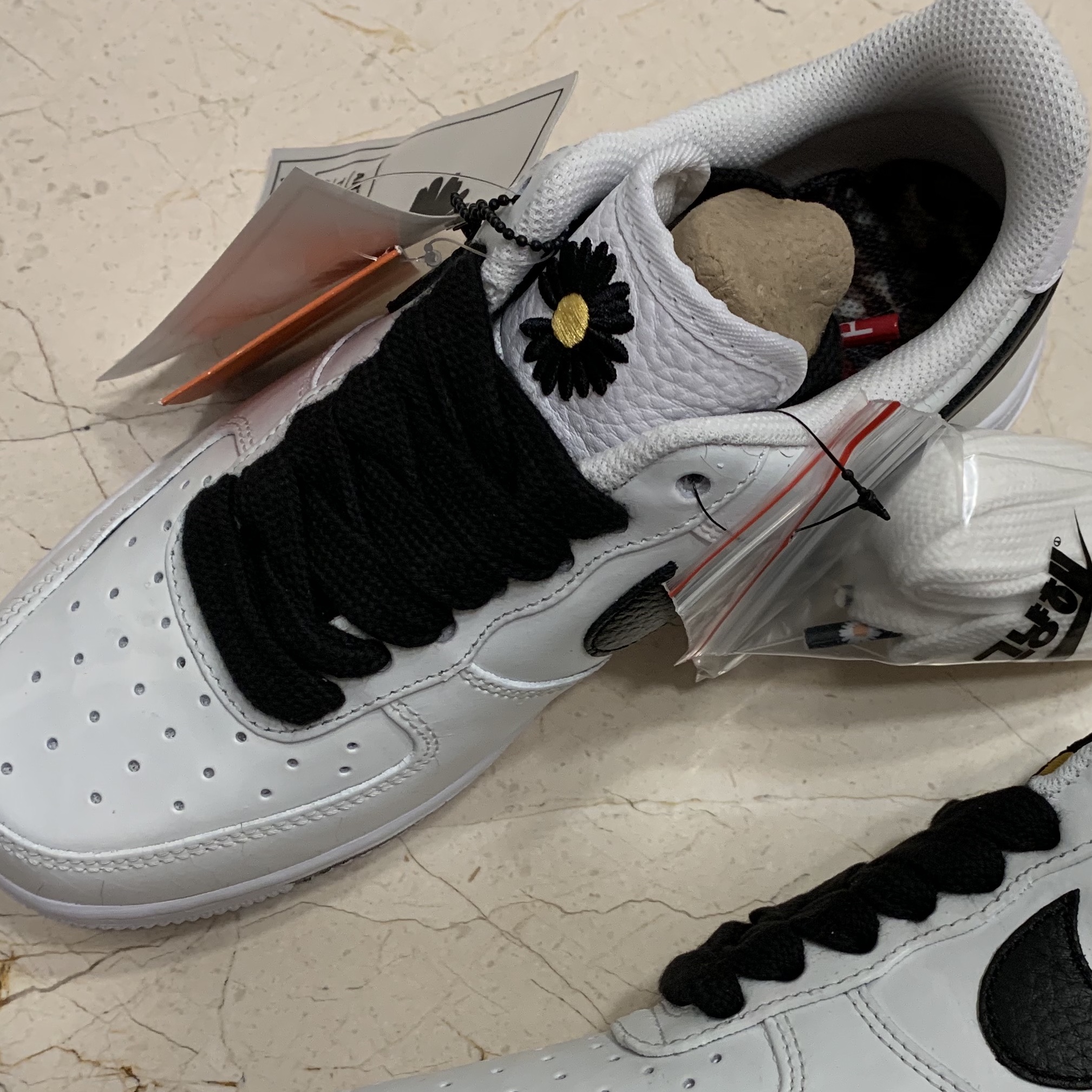 Nike x Peaceminusone Air Force 1 Low Para-Noise 2.0 착용 스타일