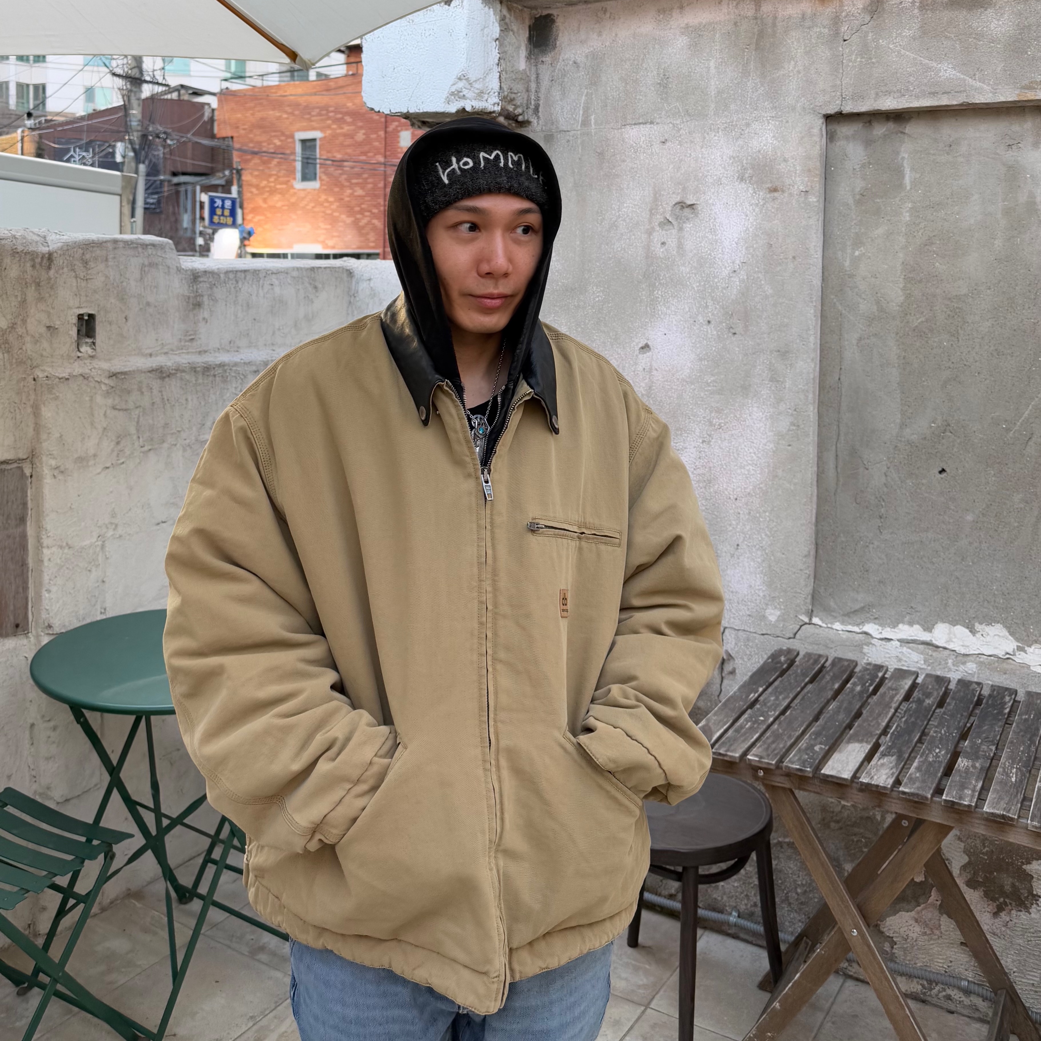 Hommless Hand Stitch Beanie Charcoal 착용 스타일 - 1