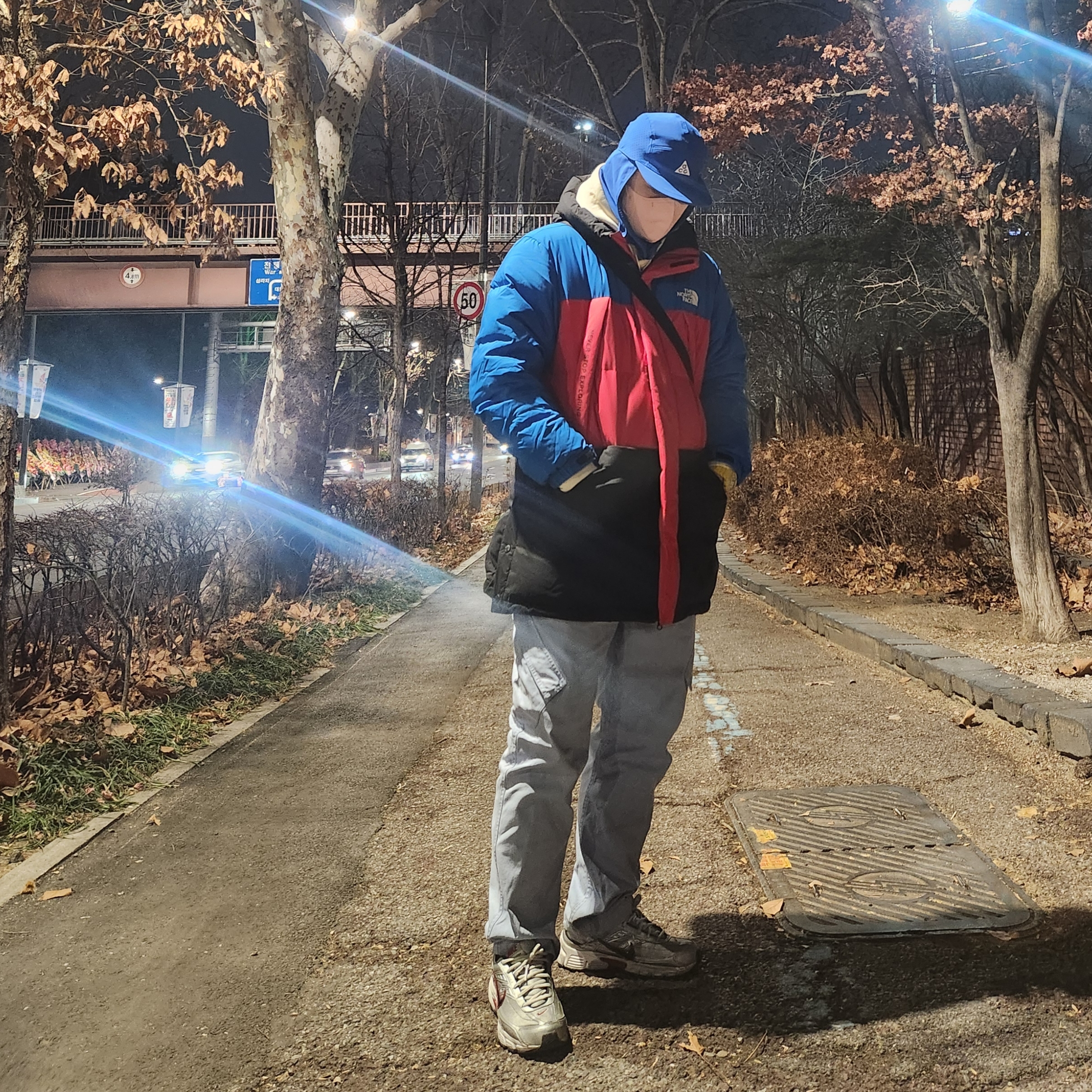 Nike ACG Fly Cap Game Royal, Nike ACG Fly Cap Black 착용 스타일 - 2