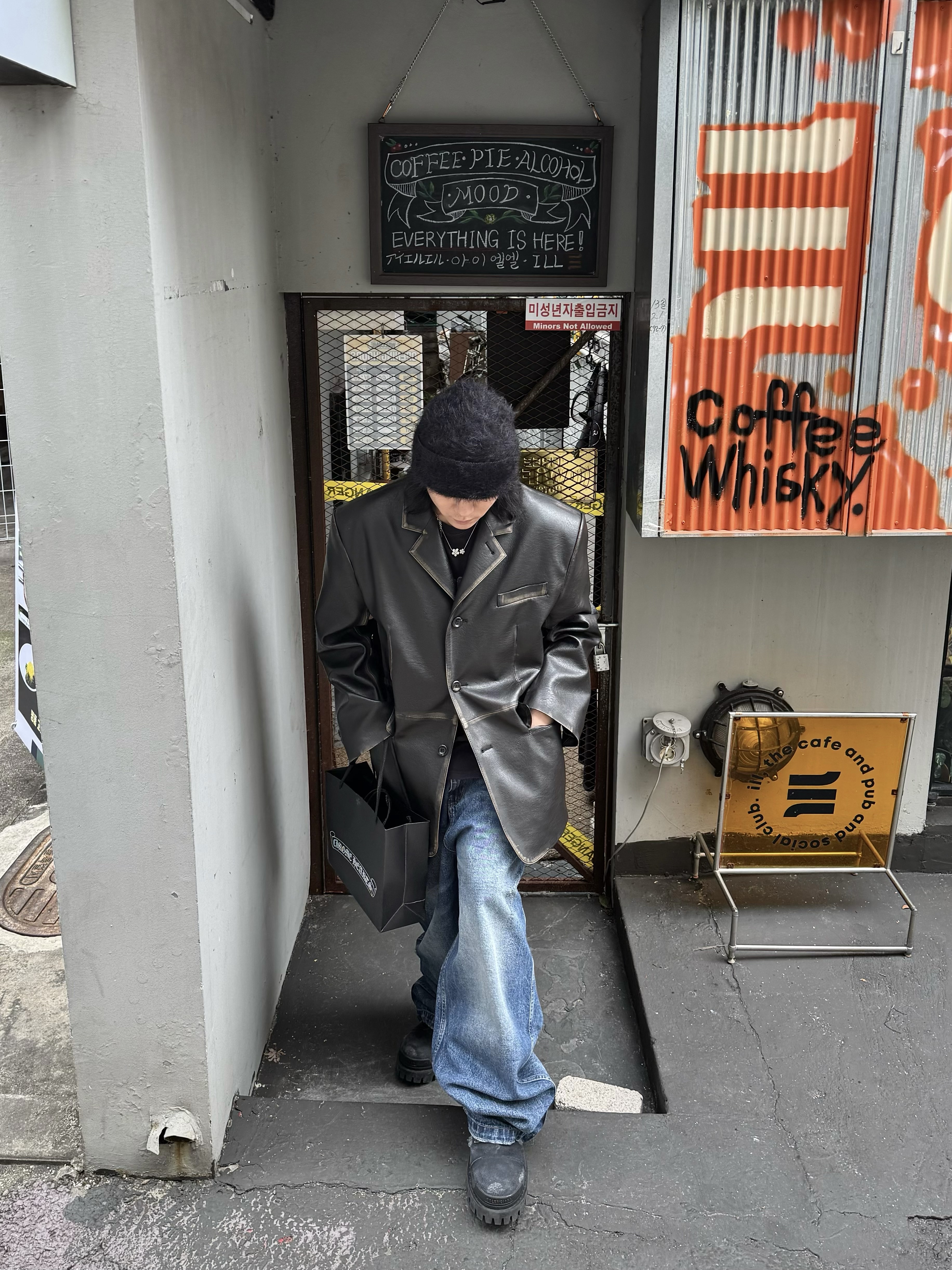 Nonnod Double Pocket Japanese Denim Mid Blue, Balenciaga Combat Strike 20mm Boots Black 착용 스타일 - 5