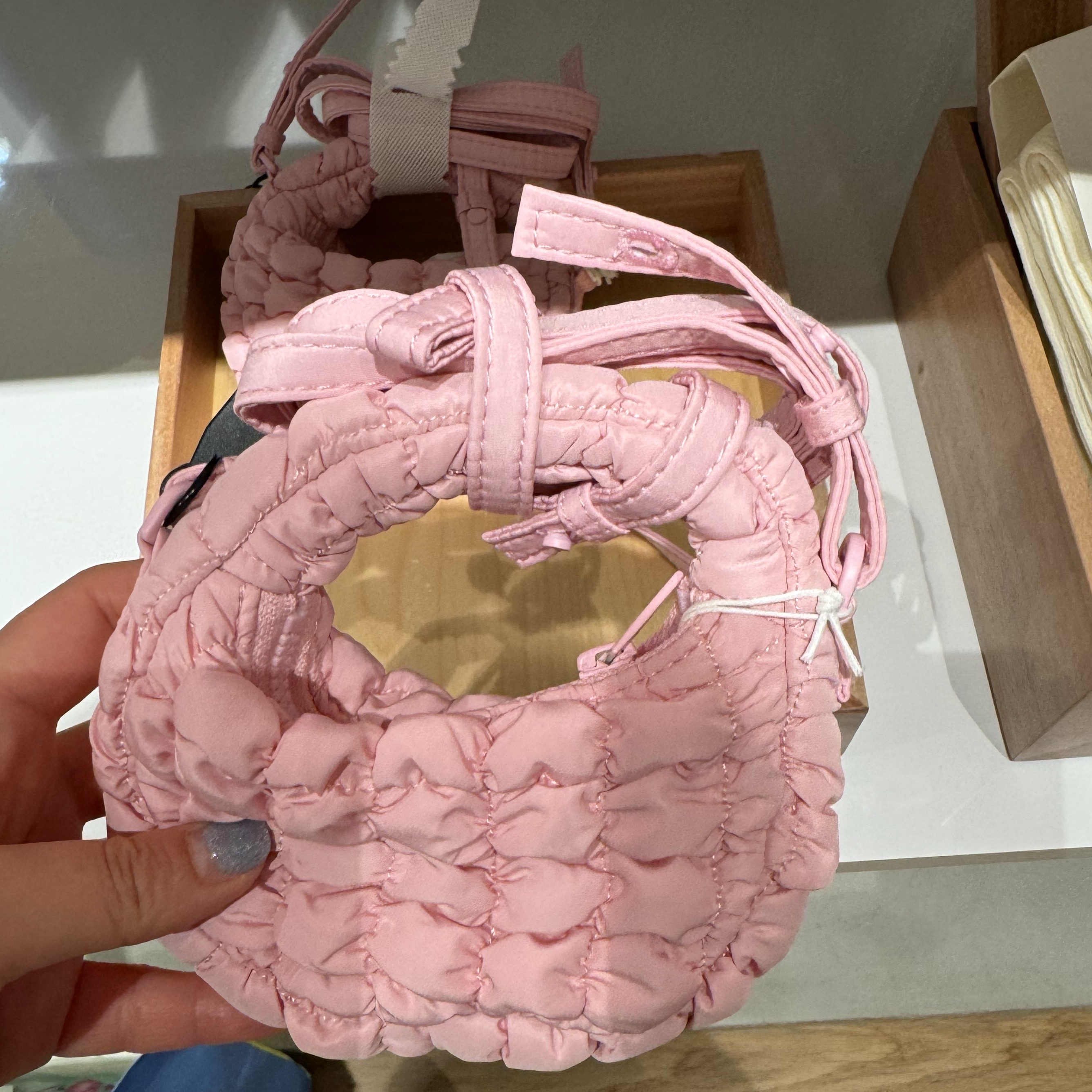 COS Quilted Nano Crossbody Bag Pink 착용 스타일