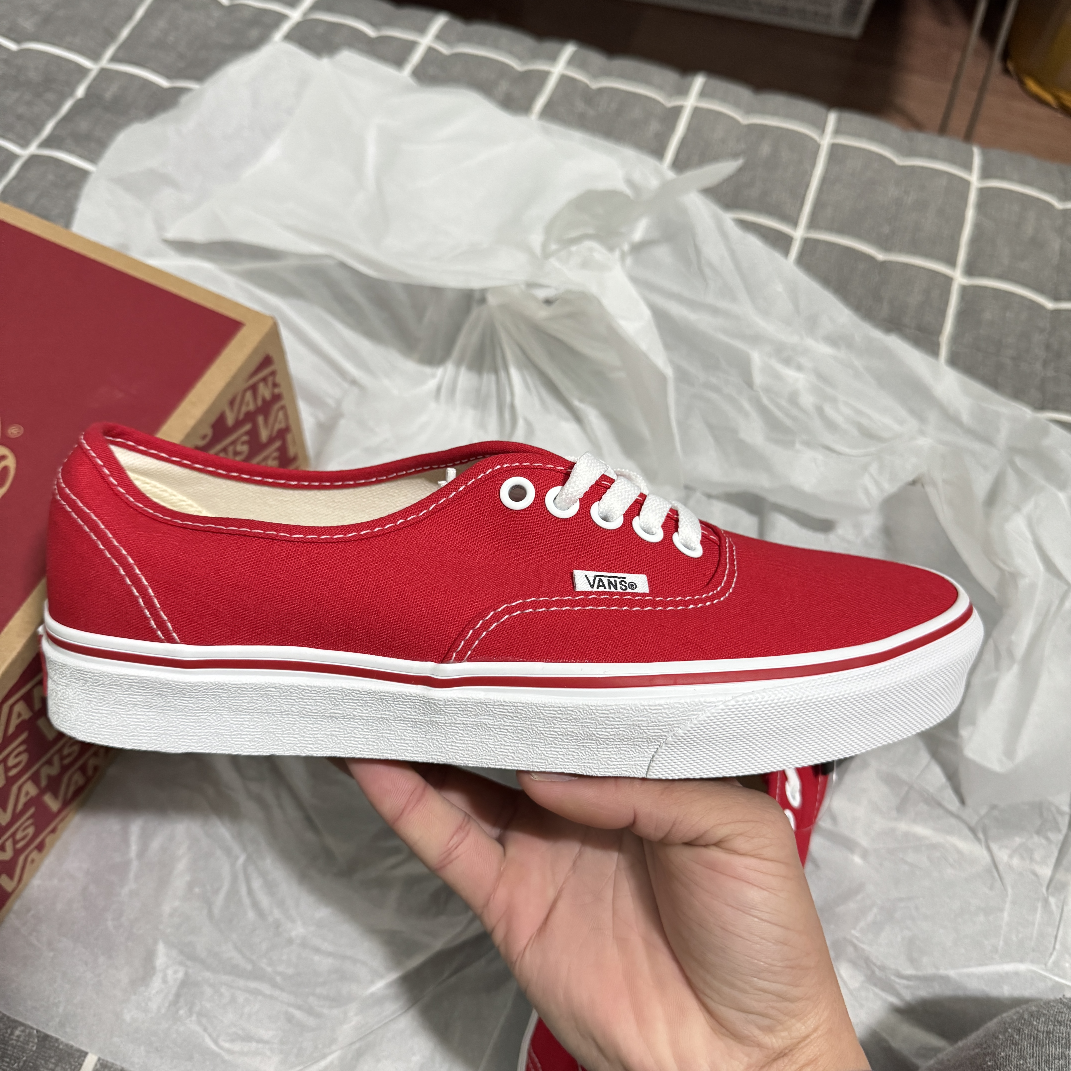 Vans Authentic Red 착용 스타일 - 7
