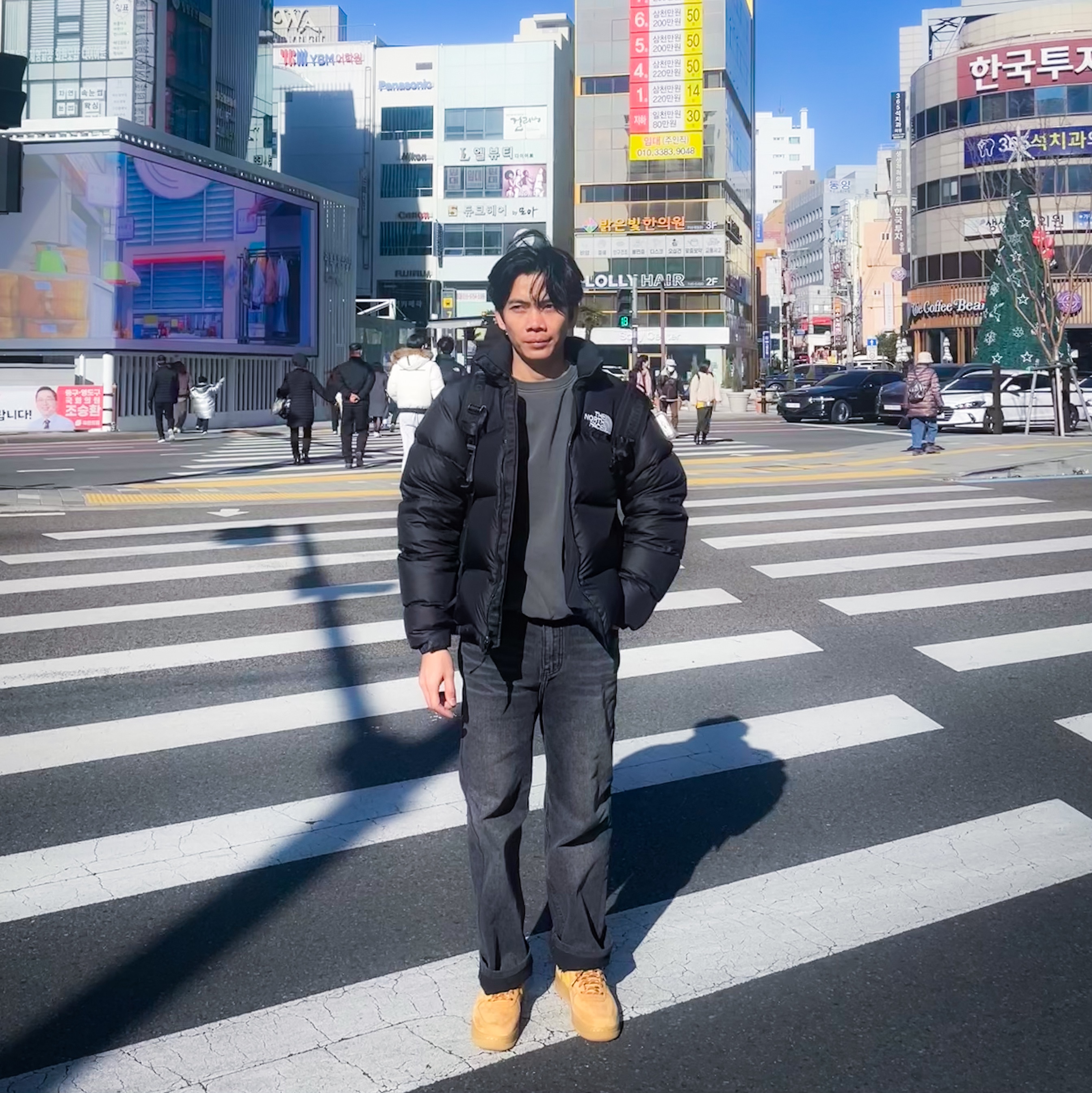 The North Face 1996 Retro Nuptse Down Jacket TNF Black, (W) Nike Air Force 1 '07 WB Flax Wheat 착용 스타일