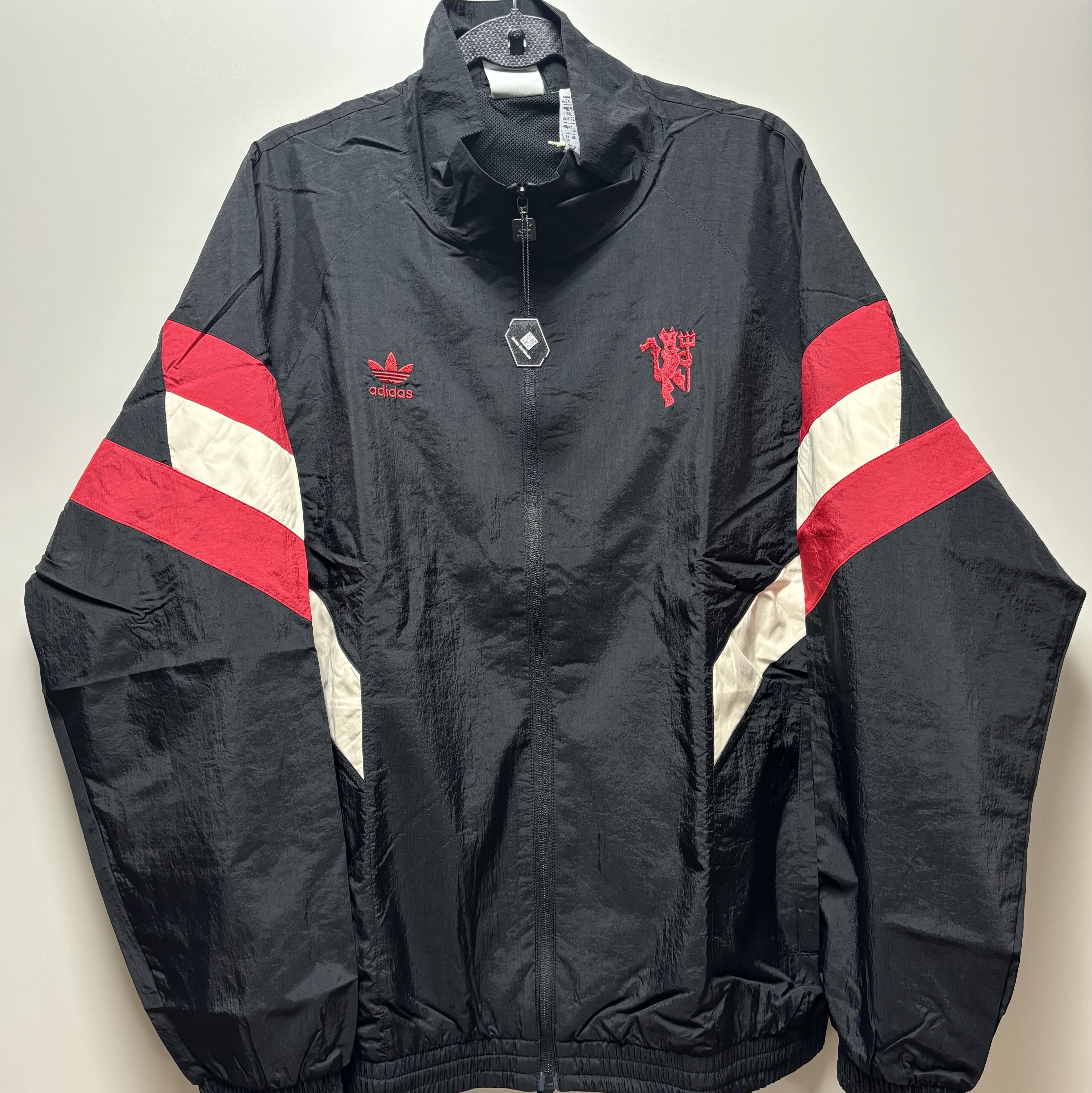 Adidas Manchester United Originals Track Top Black Red - KR Sizing 착용 스타일