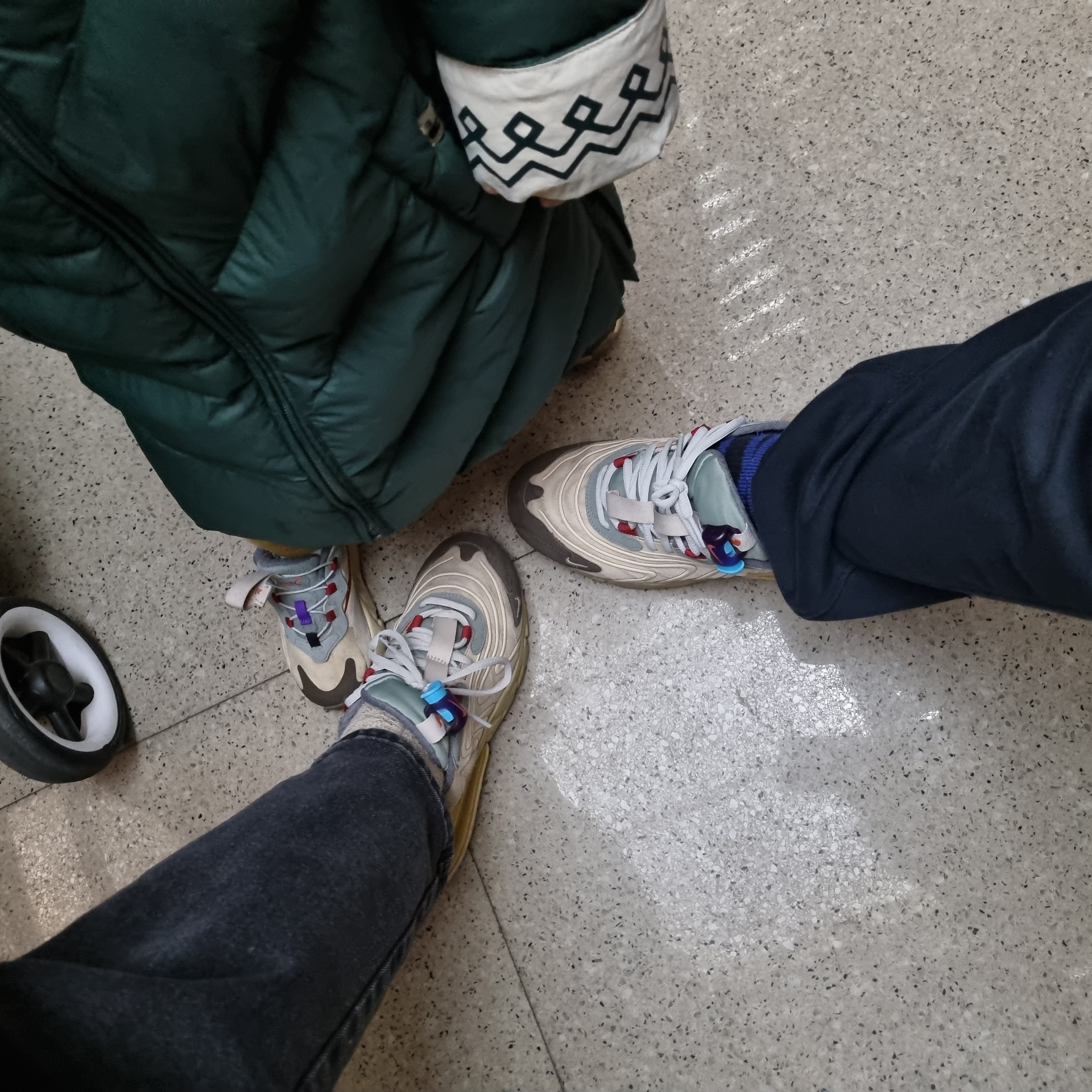 Nike x Travis Scott Air Max 270 React Cactus Trails, (TD) Nike x Travis Scott Air Max 270 React Cactus Trails 착용 스타일 - 2