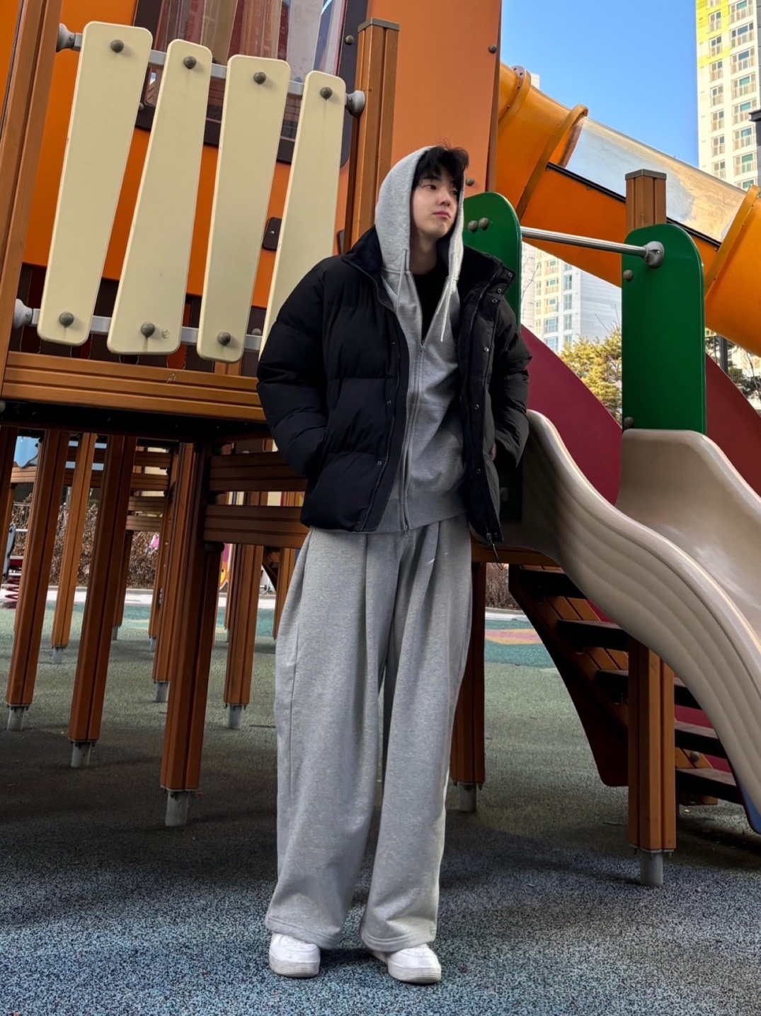 Nike Air Force 1 '07 Low White 착용 스타일 - 2