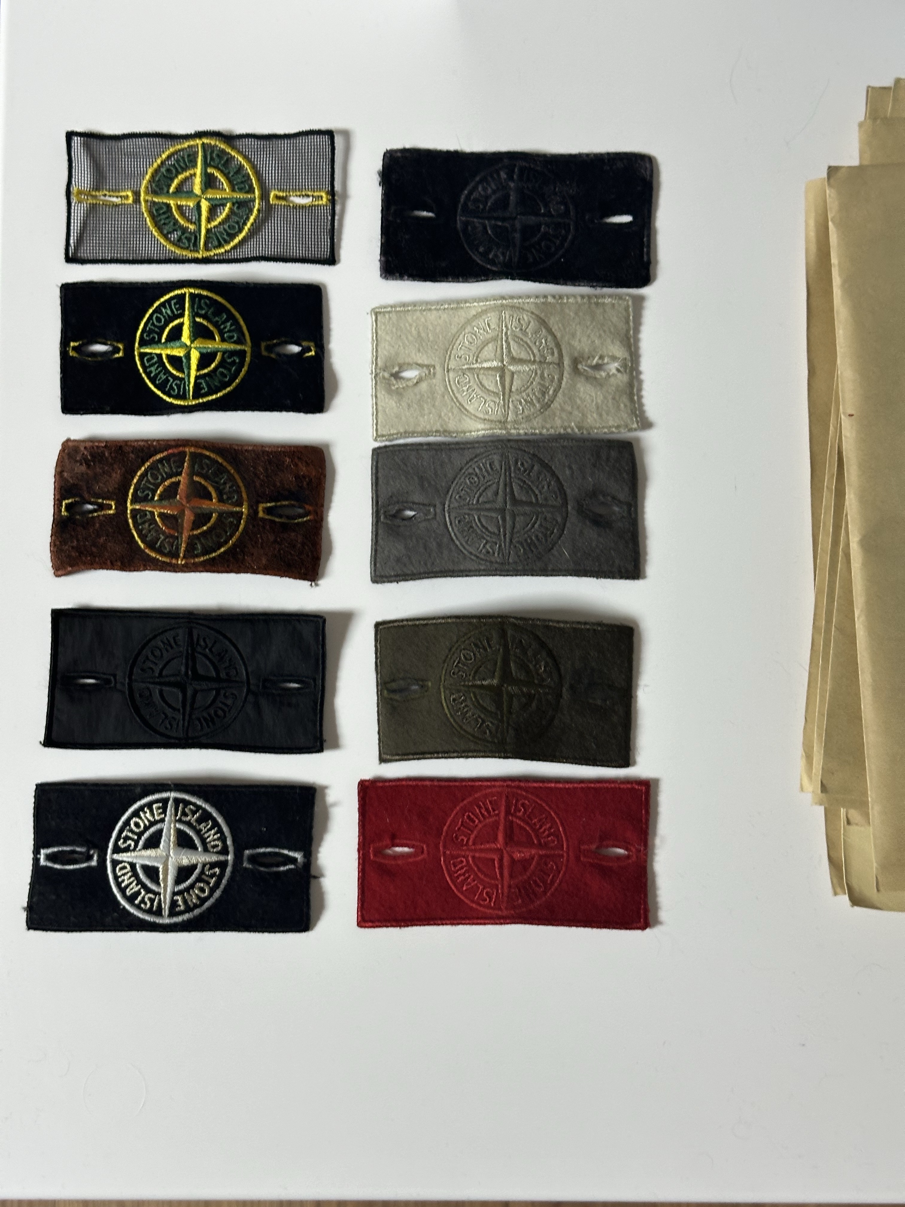 Stone Island 40723 Crinkle Reps Hooded Down Jacket Black - 24FW 착용 스타일