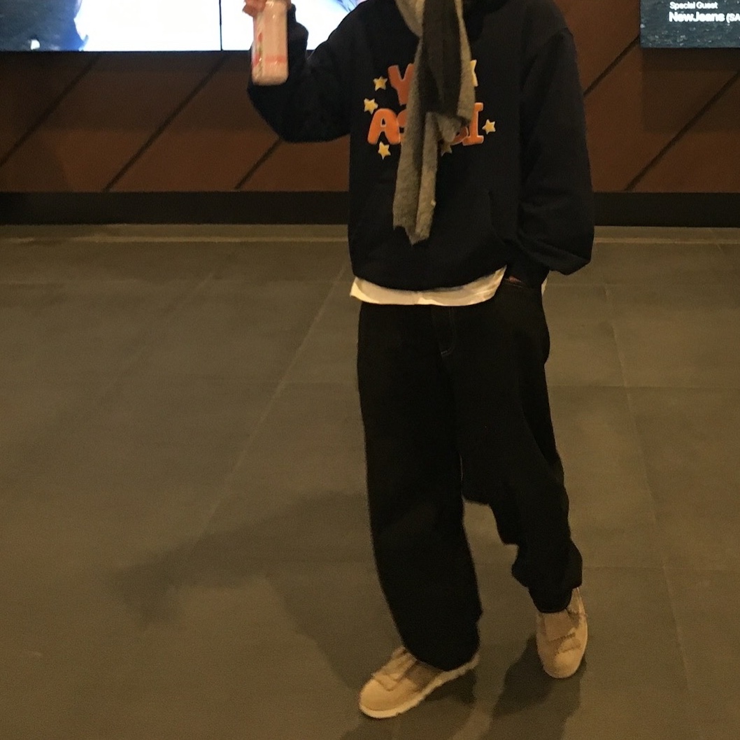 YOASOBI x HEIGHTS YO☆SOBI Pullover Hoodie Navy, Clarks x Engineered Garments Desert Khan Brown 착용 스타일